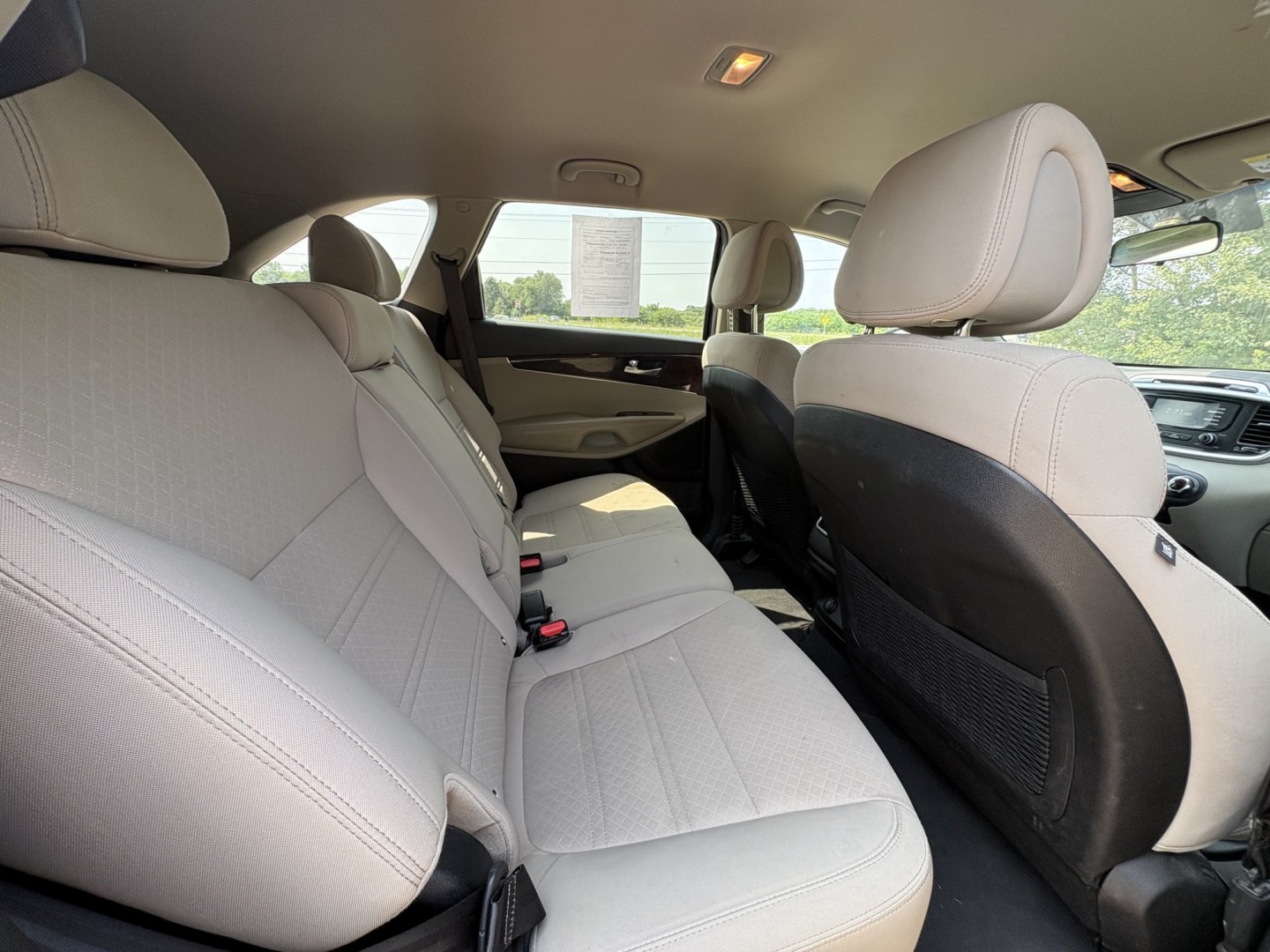 2016 Kia Sorento LX V6 AWD (5XYPGDA55GG) with an 3.3L V6 DOHC 24V engine, 6A transmission, located at 17255 hwy 65 NE, Ham Lake, MN, 55304, 0.000000, 0.000000- Photo#13