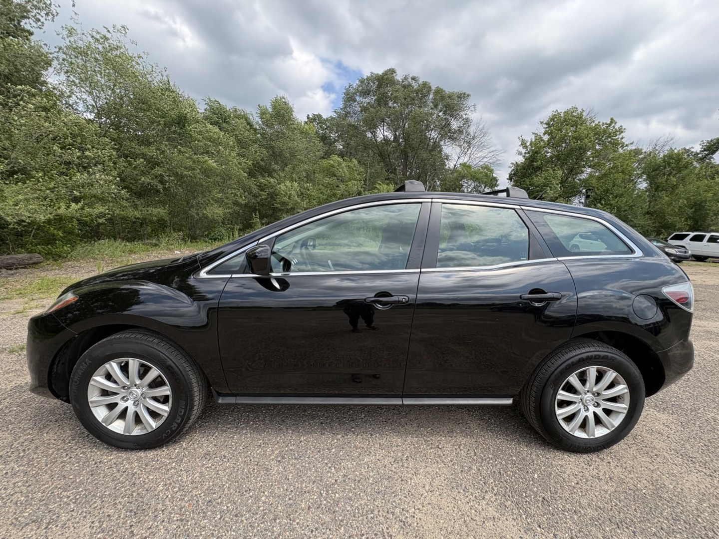 2011 Mazda CX-7 i SV (JM3ER2A55B0) with an 2.5L L4 DOHC 16V engine, 5A transmission, located at 17255 hwy 65 NE, Ham Lake, MN, 55304, 0.000000, 0.000000- Photo#1