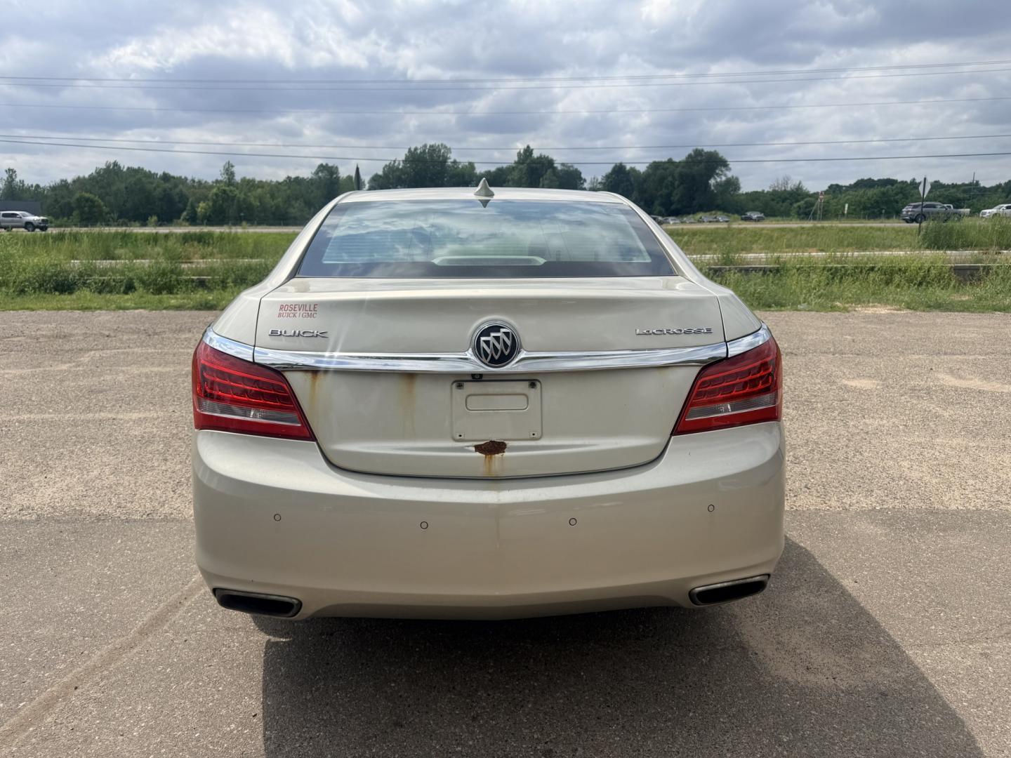 2015 Buick LaCrosse Leather Package (1G4GB5G32FF) with an 3.6L V6 DOHC 24V FFV engine, 6A transmission, located at 17255 hwy 65 NE, Ham Lake, MN, 55304, 0.000000, 0.000000- Photo#3
