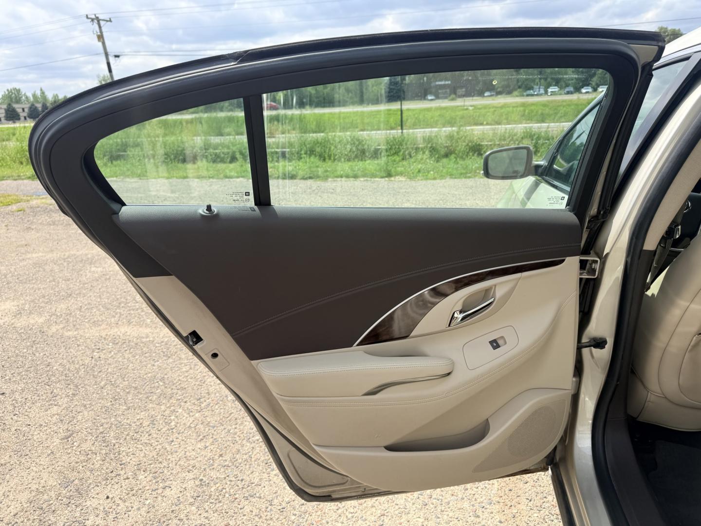 2015 Buick LaCrosse Leather Package (1G4GB5G32FF) with an 3.6L V6 DOHC 24V FFV engine, 6A transmission, located at 17255 hwy 65 NE, Ham Lake, MN, 55304, 0.000000, 0.000000- Photo#10