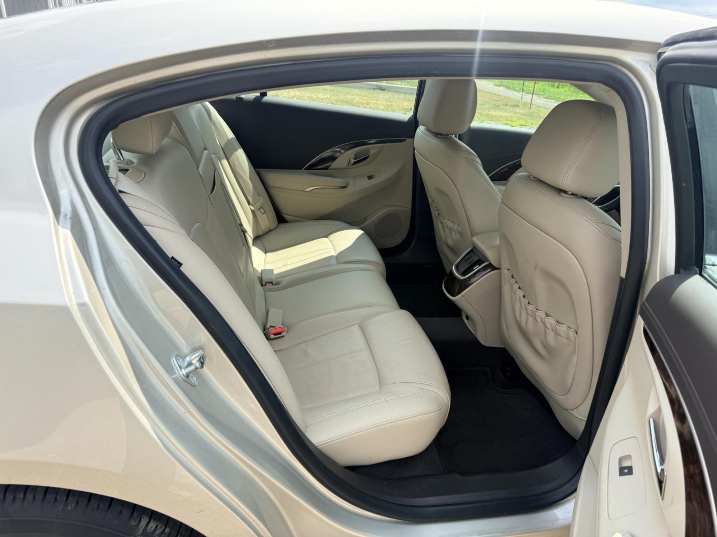 2015 Buick LaCrosse Leather Package (1G4GB5G32FF) with an 3.6L V6 DOHC 24V FFV engine, 6A transmission, located at 17255 hwy 65 NE, Ham Lake, MN, 55304, 0.000000, 0.000000- Photo#13