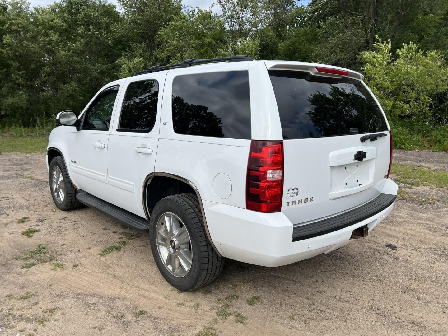 2011 Chevrolet Tahoe LT 4WD (1GNSKBE02BR) with an 5.3L V8 OHV 16V FFV engine, 6-Speed Automatic transmission, located at 17255 hwy 65 NE, Ham Lake, MN, 55304, 0.000000, 0.000000- Photo#6