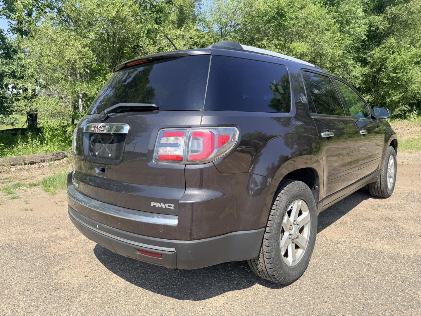 2014 GMC Acadia SLE-2 AWD (1GKKVPKD8EJ) with an 3.6L V6 DOHC 24V engine, 6-Speed Automatic transmission, located at 17255 hwy 65 NE, Ham Lake, MN, 55304, 0.000000, 0.000000- Photo#4