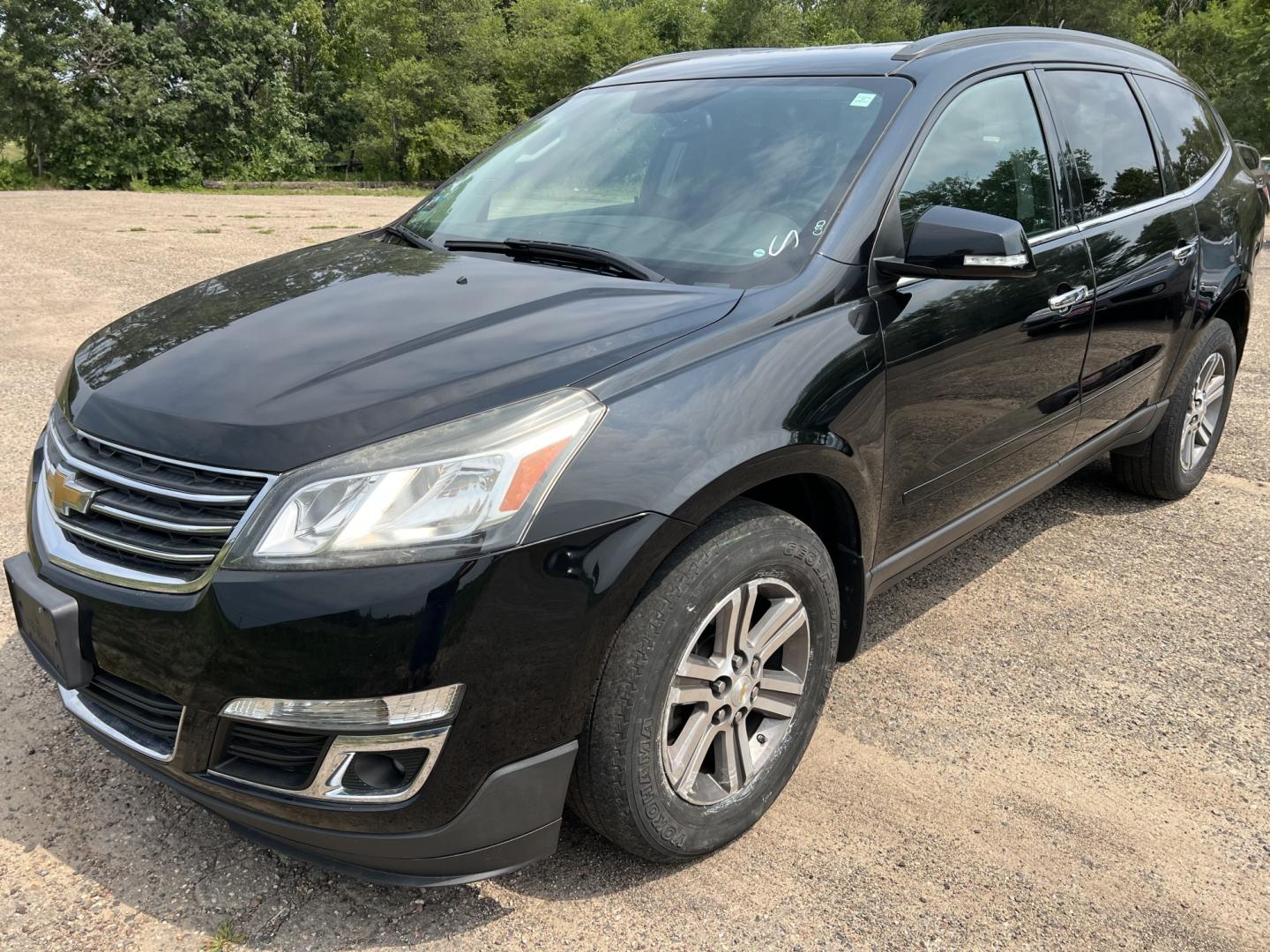 2017 Chevrolet Traverse 2LT AWD (1GNKVHKD7HJ) with an 3.6L V6 DOHC 24V engine, 6A transmission, located at 17255 hwy 65 NE, Ham Lake, MN, 55304, 0.000000, 0.000000- Photo#0