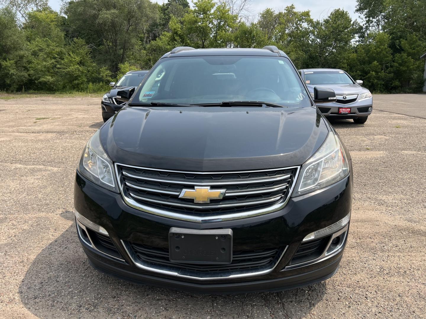 2017 Chevrolet Traverse 2LT AWD (1GNKVHKD7HJ) with an 3.6L V6 DOHC 24V engine, 6A transmission, located at 17255 hwy 65 NE, Ham Lake, MN, 55304, 0.000000, 0.000000- Photo#1