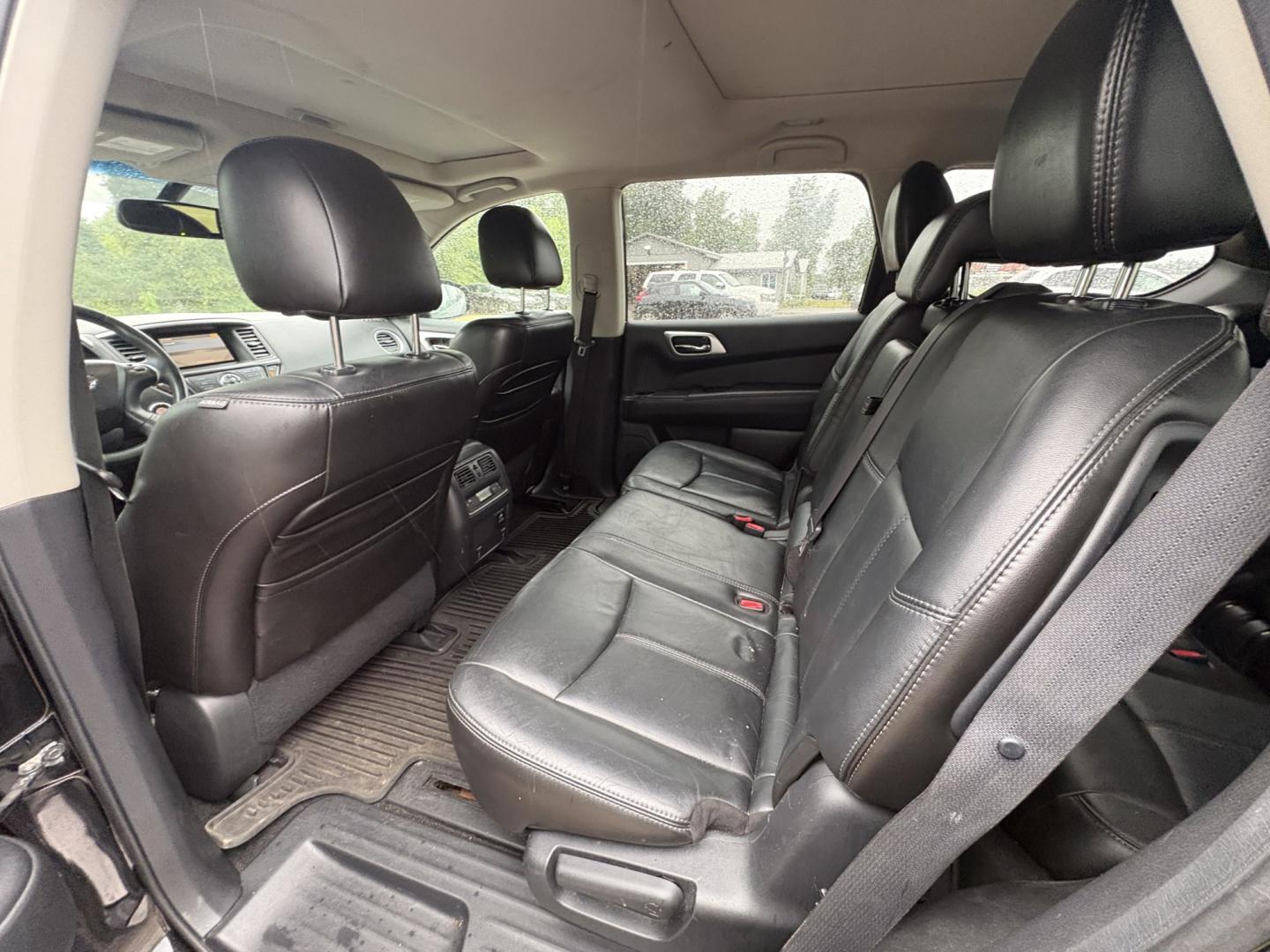 2013 Nissan Pathfinder LE 4WD (5N1AR2MM6DC) with an 3.5L V6 DOHC 24V engine, CVT transmission, located at 17255 hwy 65 NE, Ham Lake, MN, 55304, 0.000000, 0.000000- Photo#11