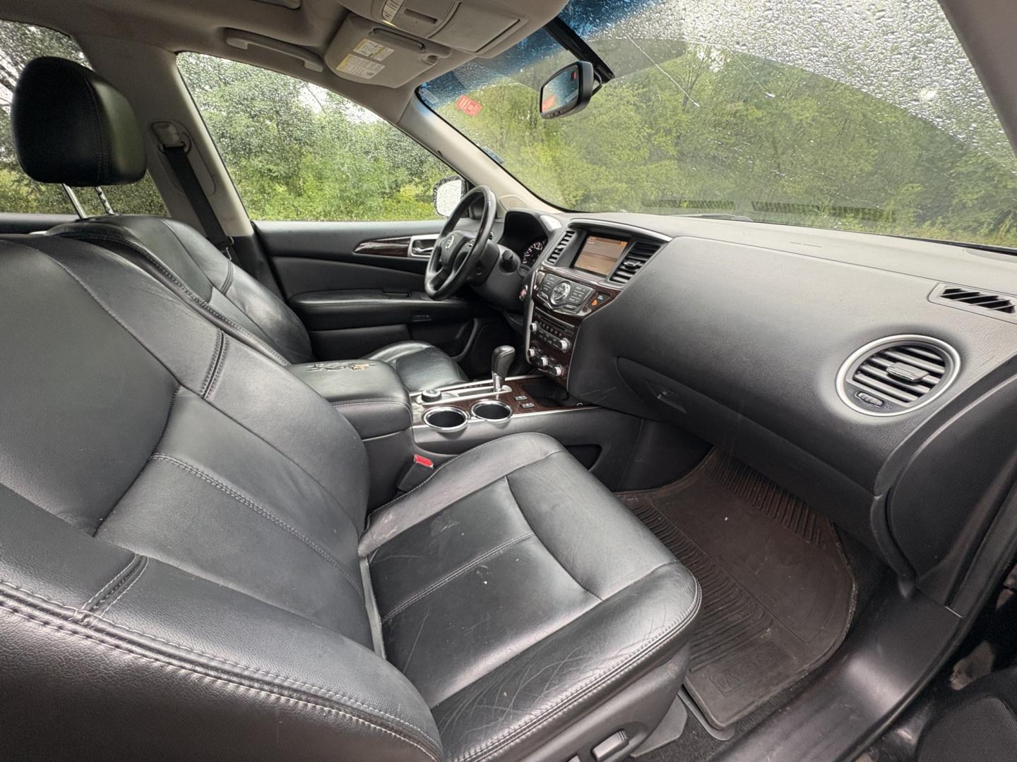 2013 Nissan Pathfinder LE 4WD (5N1AR2MM6DC) with an 3.5L V6 DOHC 24V engine, CVT transmission, located at 17255 hwy 65 NE, Ham Lake, MN, 55304, 0.000000, 0.000000- Photo#15
