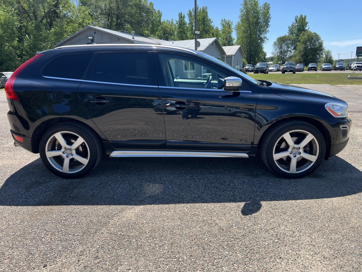 2012 Volvo XC60 T6 AWD (YV4902DZXC2) with an 3.0L L6 DOHC 24V TURBO engine, 6-Speed Automatic transmission, located at 17255 hwy 65 NE, Ham Lake, MN, 55304, 0.000000, 0.000000- Photo#3