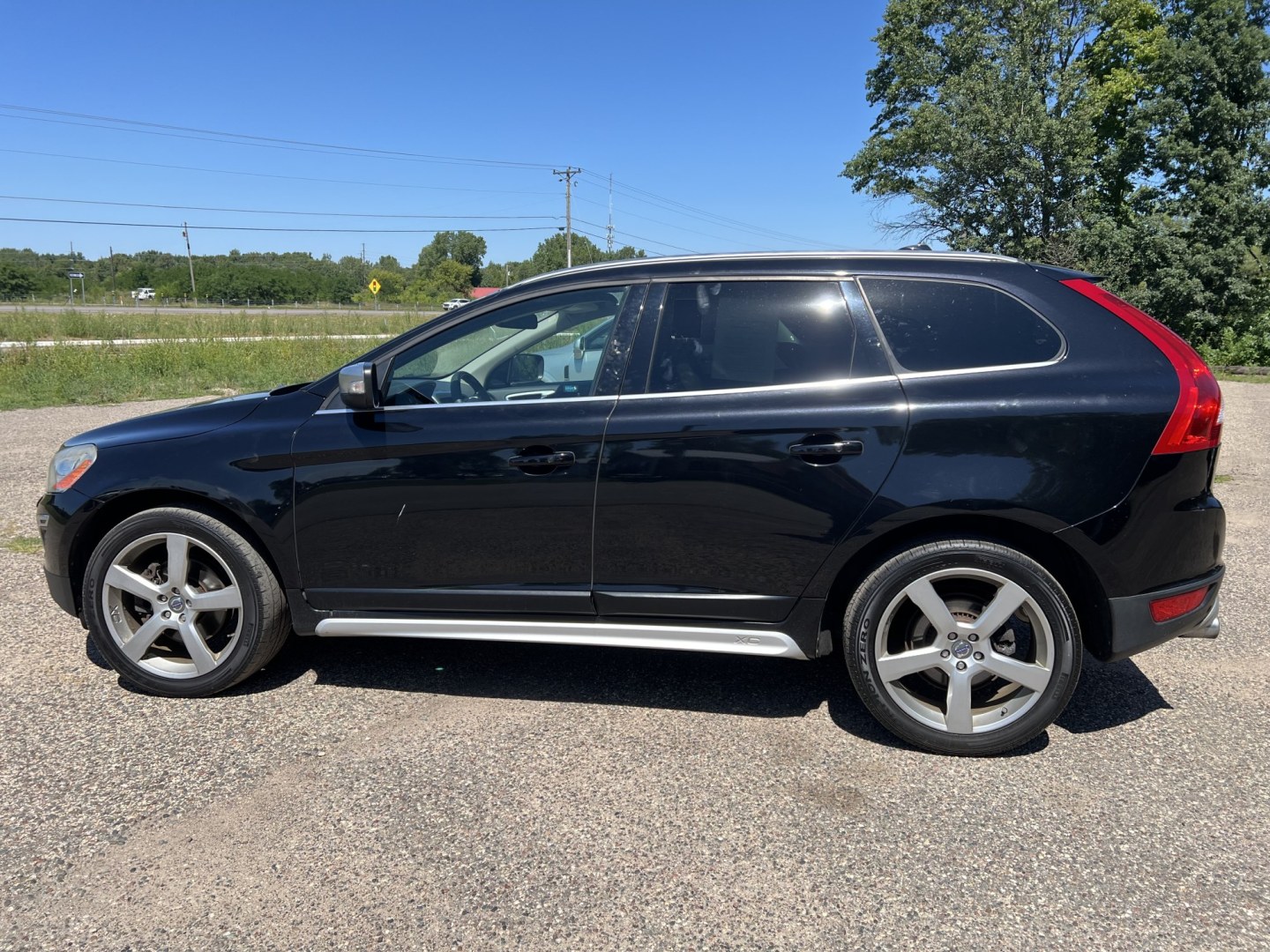 2012 Volvo XC60 T6 AWD (YV4902DZXC2) with an 3.0L L6 DOHC 24V TURBO engine, 6-Speed Automatic transmission, located at 17255 hwy 65 NE, Ham Lake, MN, 55304, 0.000000, 0.000000- Photo#7