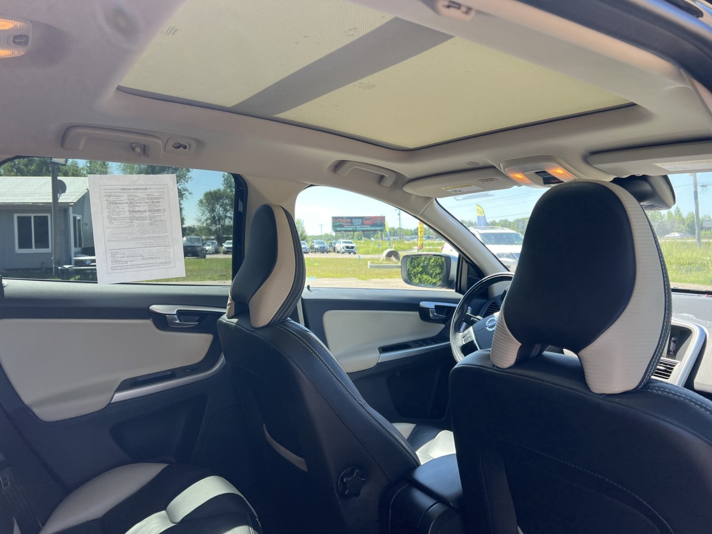 2012 Volvo XC60 T6 AWD (YV4902DZXC2) with an 3.0L L6 DOHC 24V TURBO engine, 6-Speed Automatic transmission, located at 17255 hwy 65 NE, Ham Lake, MN, 55304, 0.000000, 0.000000- Photo#19