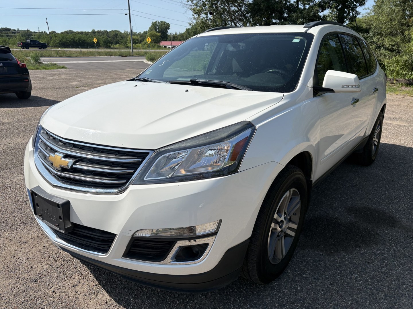 2015 Chevrolet Traverse 2LT AWD (1GNKVHKD6FJ) with an 3.6L V6 DOHC 24V engine, 6A transmission, located at 17255 hwy 65 NE, Ham Lake, MN, 55304, 0.000000, 0.000000- Photo#0