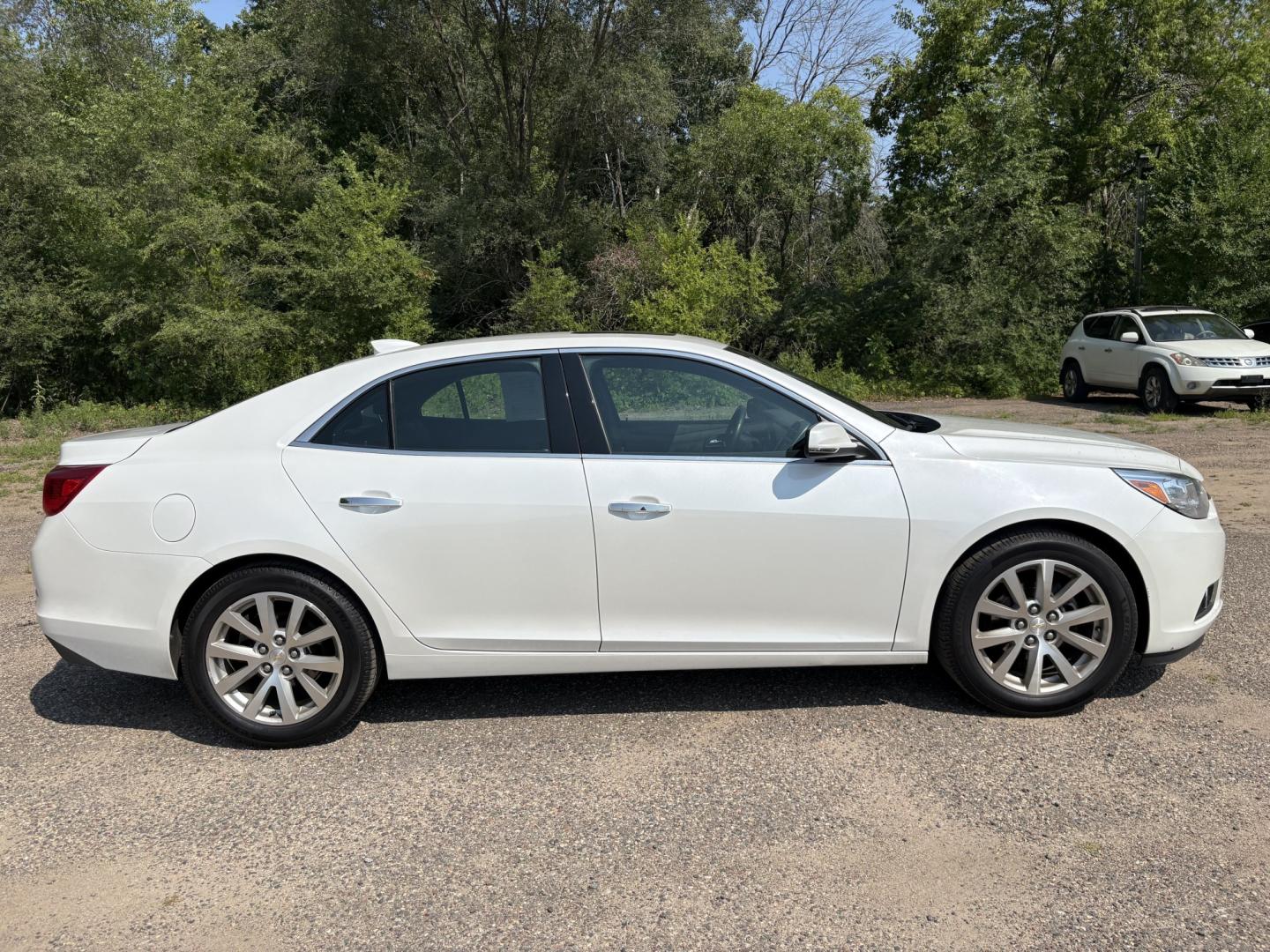 2016 Chevrolet Malibu Limited LTZ (1G11E5SA0GF) with an 2.5L L4 DOHC 16V engine, 6A transmission, located at 17255 hwy 65 NE, Ham Lake, MN, 55304, 0.000000, 0.000000- Photo#5