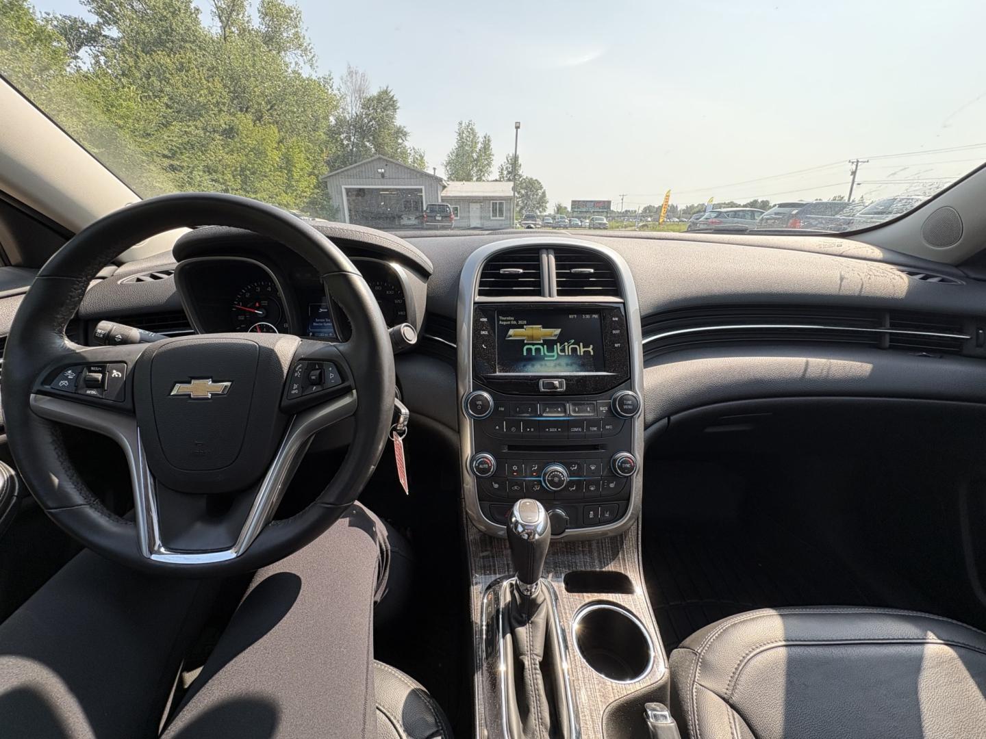 2016 Chevrolet Malibu Limited LTZ (1G11E5SA0GF) with an 2.5L L4 DOHC 16V engine, 6A transmission, located at 17255 hwy 65 NE, Ham Lake, MN, 55304, 0.000000, 0.000000- Photo#17