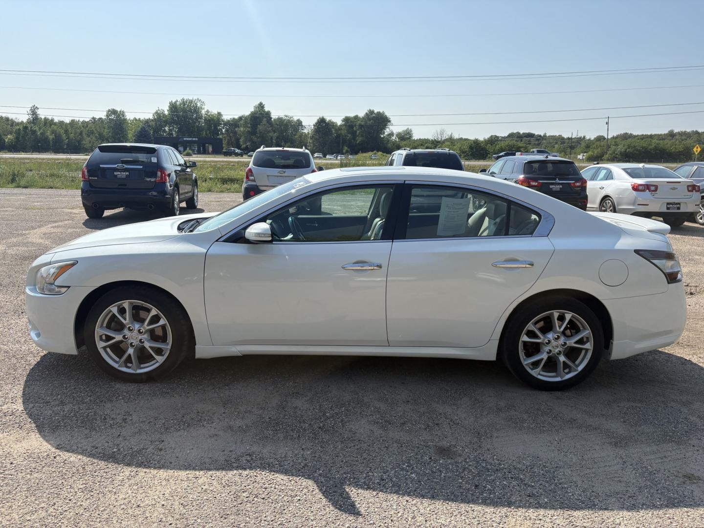 2013 Nissan Maxima SV (1N4AA5AP2DC) with an 3.5L V6 DOHC 24V engine, Continuously Variable Transmission transmission, located at 17255 hwy 65 NE, Ham Lake, MN, 55304, 0.000000, 0.000000- Photo#1