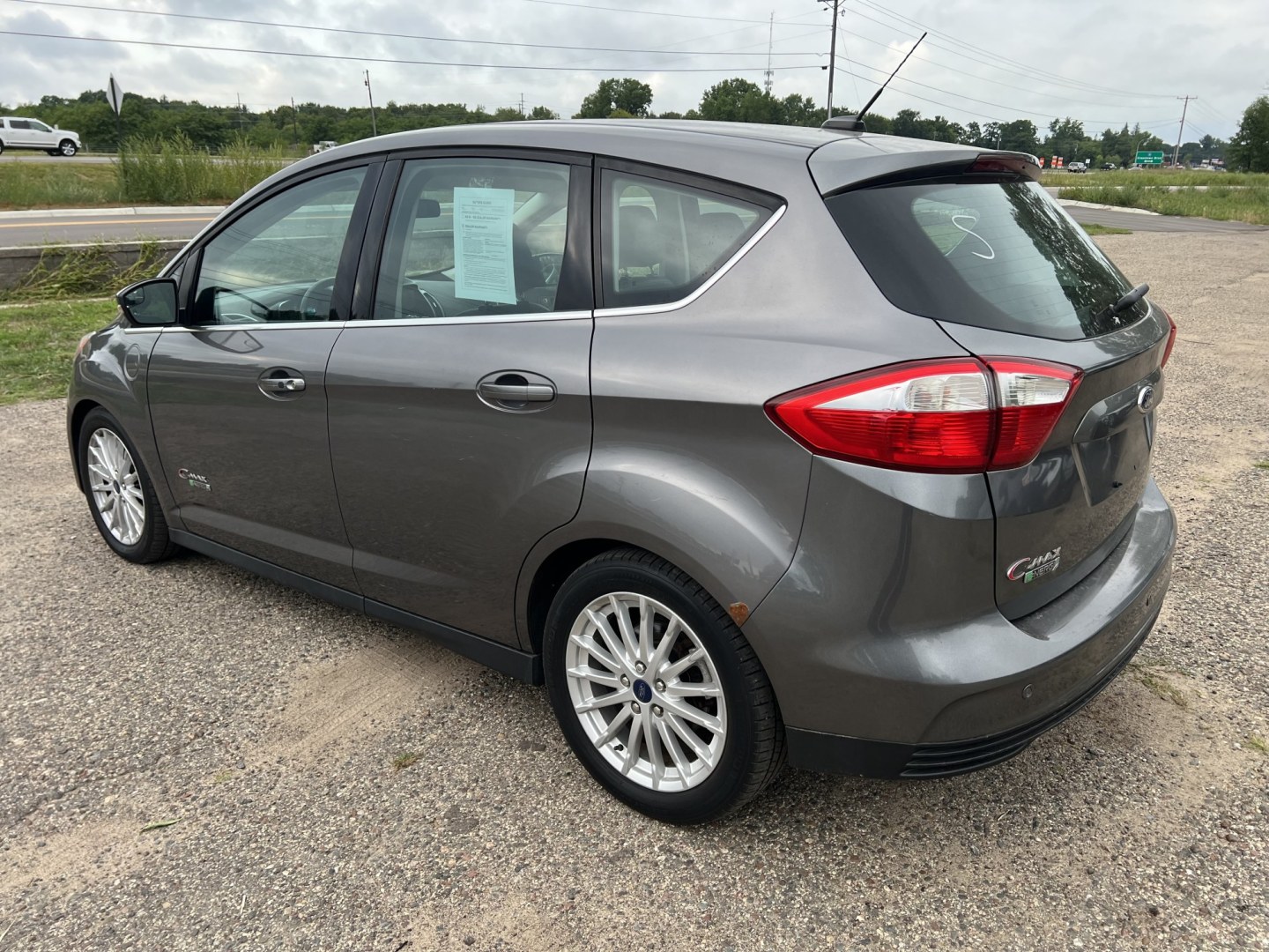 2013 Ford C-Max Hybrid SEL (1FADP5CU8DL) with an 2.0L L4 DOHC 16V HYBRID engine, Continuously Variable Transmission transmission, located at 17255 hwy 65 NE, Ham Lake, MN, 55304, 0.000000, 0.000000- Photo#6