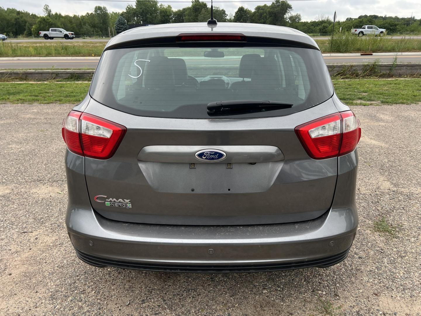 2013 Ford C-Max Hybrid SEL (1FADP5CU8DL) with an 2.0L L4 DOHC 16V HYBRID engine, Continuously Variable Transmission transmission, located at 17255 hwy 65 NE, Ham Lake, MN, 55304, 0.000000, 0.000000- Photo#5