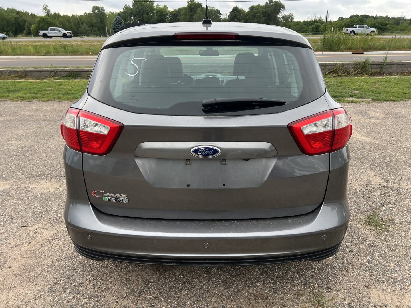 2013 Ford C-Max Hybrid SEL (1FADP5CU8DL) with an 2.0L L4 DOHC 16V HYBRID engine, Continuously Variable Transmission transmission, located at 17255 hwy 65 NE, Ham Lake, MN, 55304, 0.000000, 0.000000- Photo#5