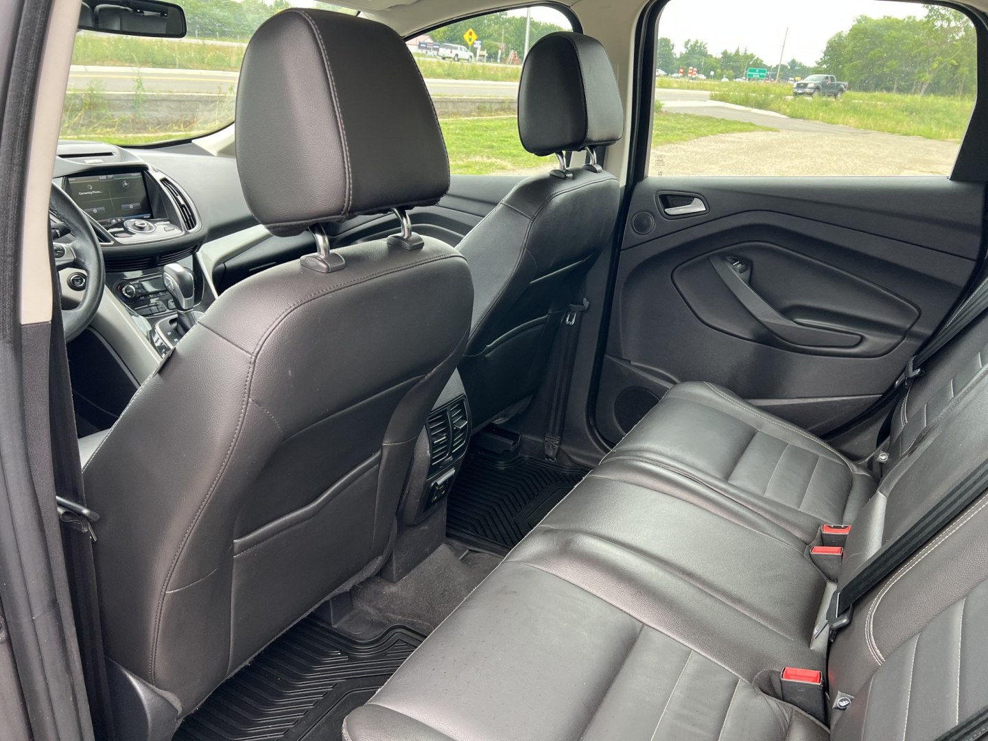 2013 Ford C-Max Hybrid SEL (1FADP5CU8DL) with an 2.0L L4 DOHC 16V HYBRID engine, Continuously Variable Transmission transmission, located at 17255 hwy 65 NE, Ham Lake, MN, 55304, 0.000000, 0.000000- Photo#11