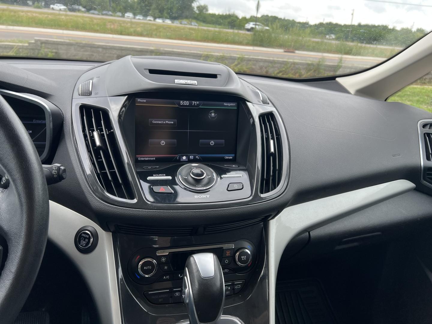 2013 Ford C-Max Hybrid SEL (1FADP5CU8DL) with an 2.0L L4 DOHC 16V HYBRID engine, Continuously Variable Transmission transmission, located at 17255 hwy 65 NE, Ham Lake, MN, 55304, 0.000000, 0.000000- Photo#16