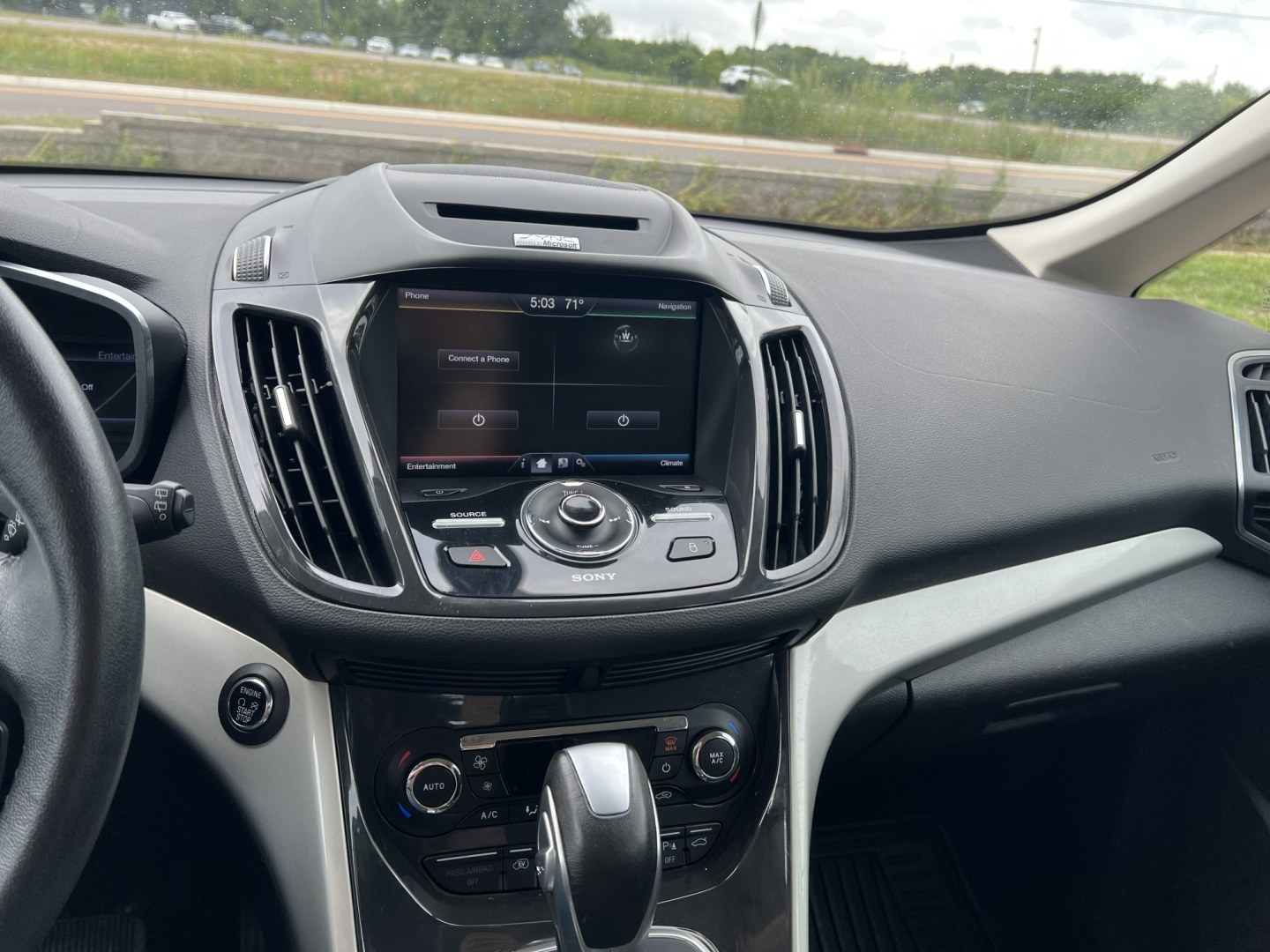2013 Ford C-Max Hybrid SEL (1FADP5CU8DL) with an 2.0L L4 DOHC 16V HYBRID engine, Continuously Variable Transmission transmission, located at 17255 hwy 65 NE, Ham Lake, MN, 55304, 0.000000, 0.000000- Photo#16