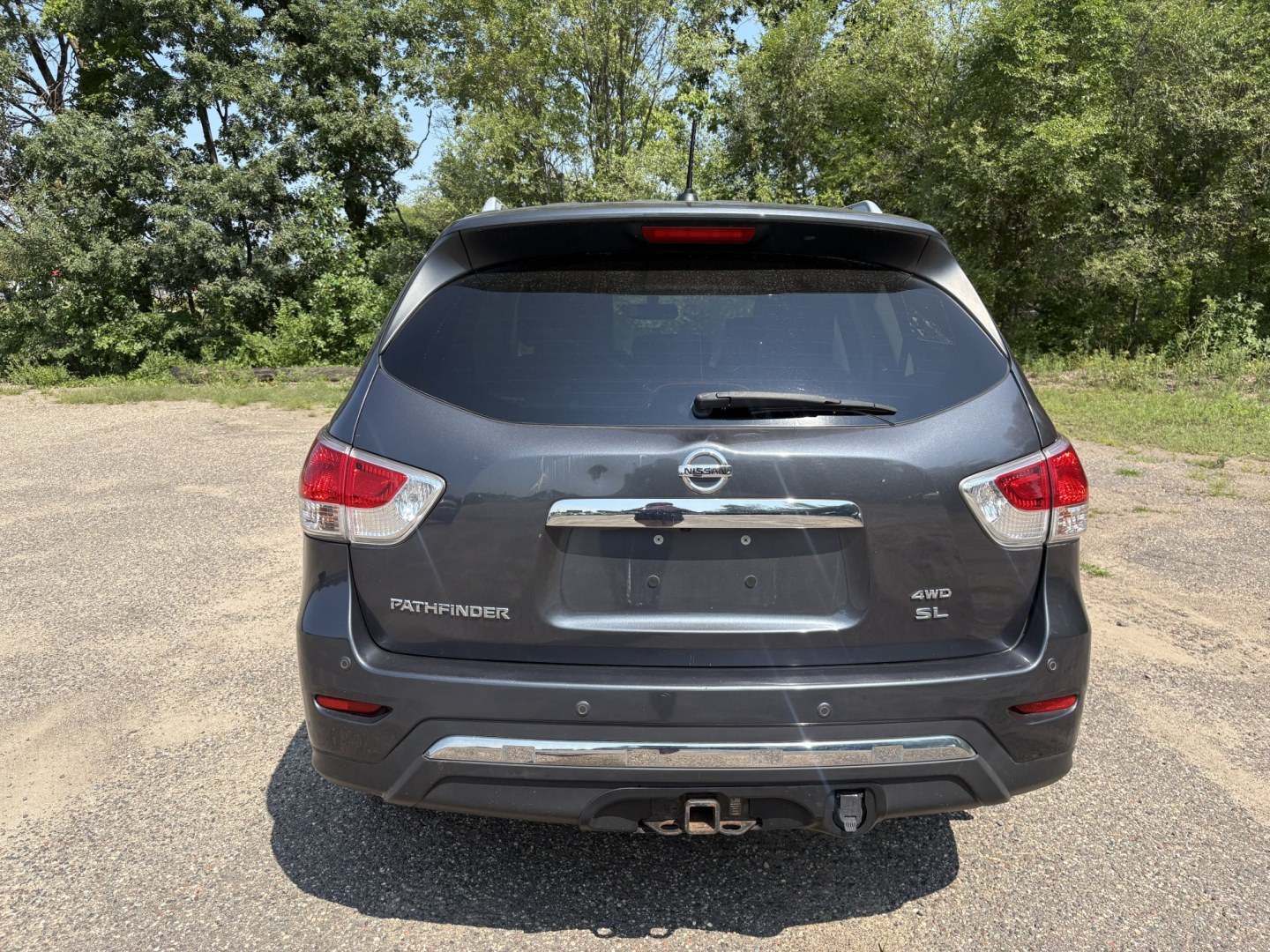 2014 Nissan Pathfinder S 4WD (5N1AR2MM5EC) with an 3.5L V6 DOHC 24V engine, Continuously Variable Transmission transmission, located at 17255 hwy 65 NE, Ham Lake, MN, 55304, 0.000000, 0.000000- Photo#3