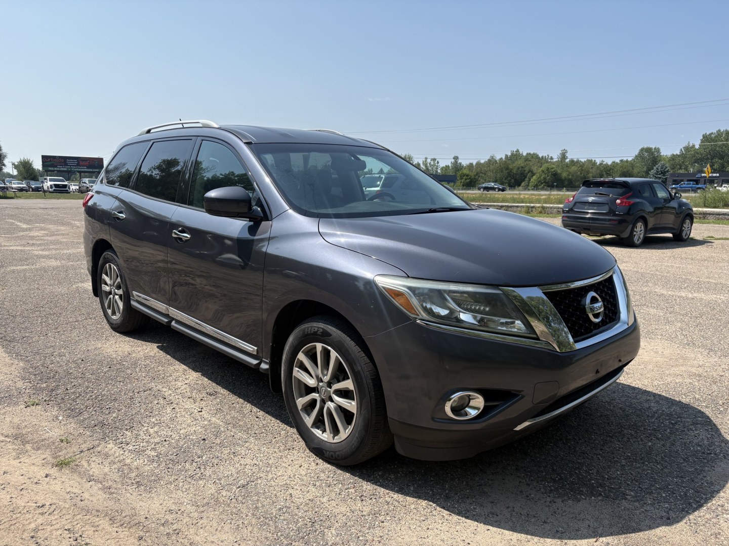 2014 Nissan Pathfinder S 4WD (5N1AR2MM5EC) with an 3.5L V6 DOHC 24V engine, Continuously Variable Transmission transmission, located at 17255 hwy 65 NE, Ham Lake, MN, 55304, 0.000000, 0.000000- Photo#6