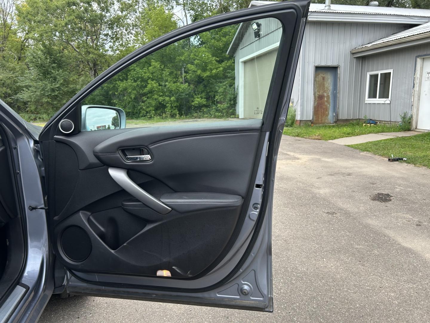 2014 Acura RDX 6-Spd AT AWD w/ Technology Package (5J8TB4H55EL) with an 2.3L L4 DOHC 16V engine, 6-Speed Automatic transmission, located at 17255 hwy 65 NE, Ham Lake, MN, 55304, 0.000000, 0.000000- Photo#14