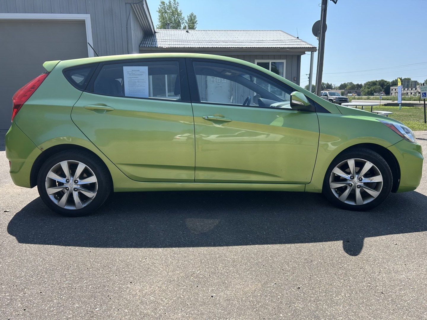 2013 Hyundai Accent SE 5-Door (KMHCU5AEXDU) with an 1.6L L4 DOHC 16V engine, located at 17255 hwy 65 NE, Ham Lake, MN, 55304, 0.000000, 0.000000- Photo#7