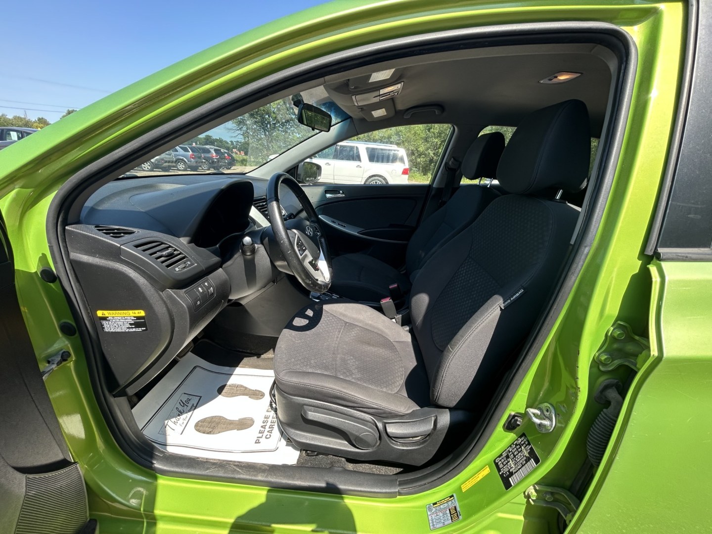 2013 Hyundai Accent SE 5-Door (KMHCU5AEXDU) with an 1.6L L4 DOHC 16V engine, located at 17255 hwy 65 NE, Ham Lake, MN, 55304, 0.000000, 0.000000- Photo#9
