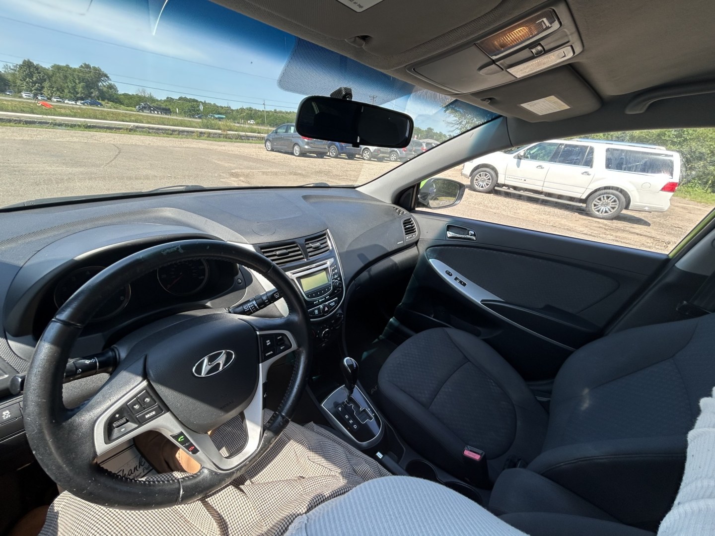 2013 Hyundai Accent SE 5-Door (KMHCU5AEXDU) with an 1.6L L4 DOHC 16V engine, located at 17255 hwy 65 NE, Ham Lake, MN, 55304, 0.000000, 0.000000- Photo#16