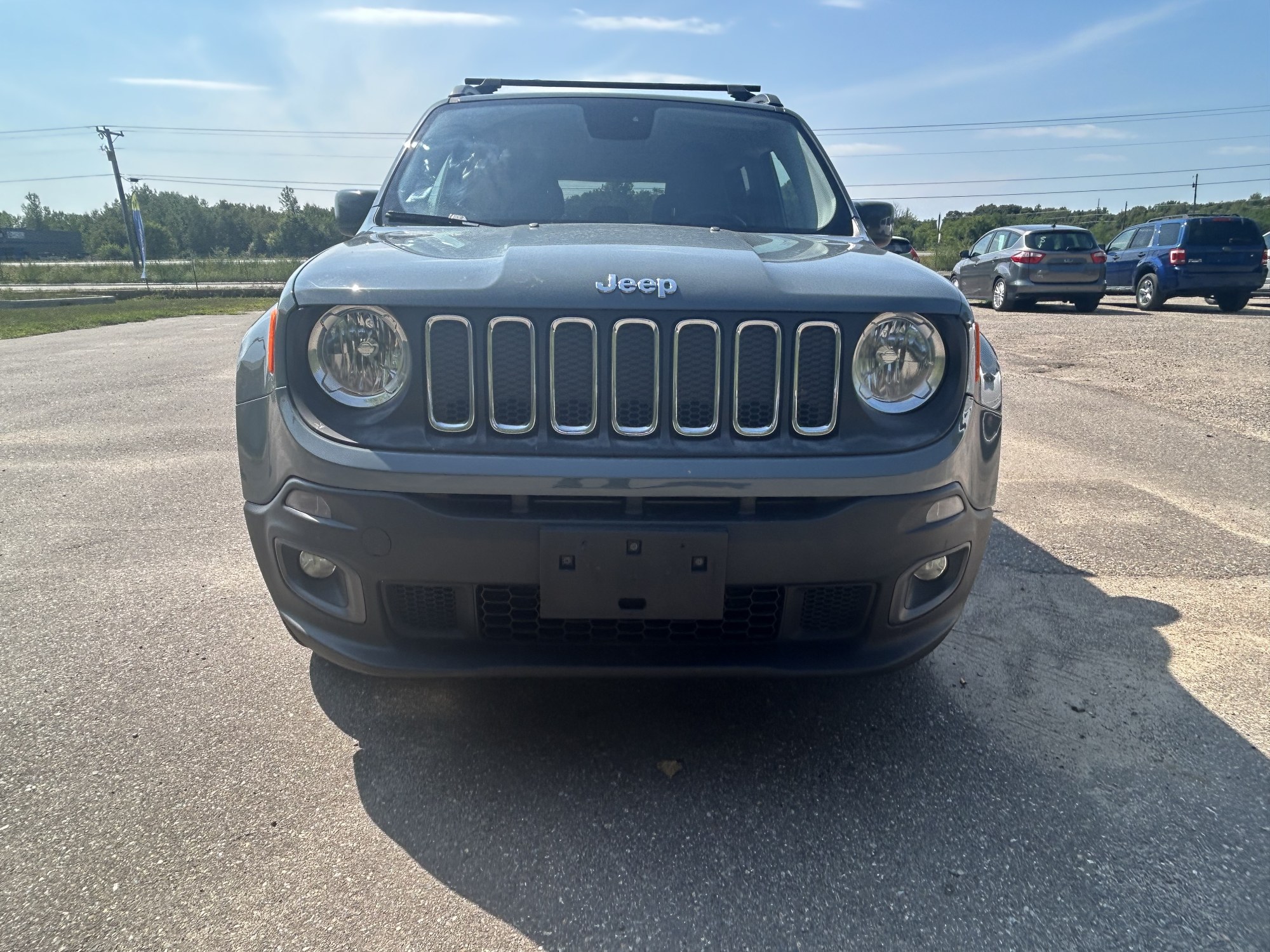 photo of 2017 Jeep Renegade Latitude 4WD