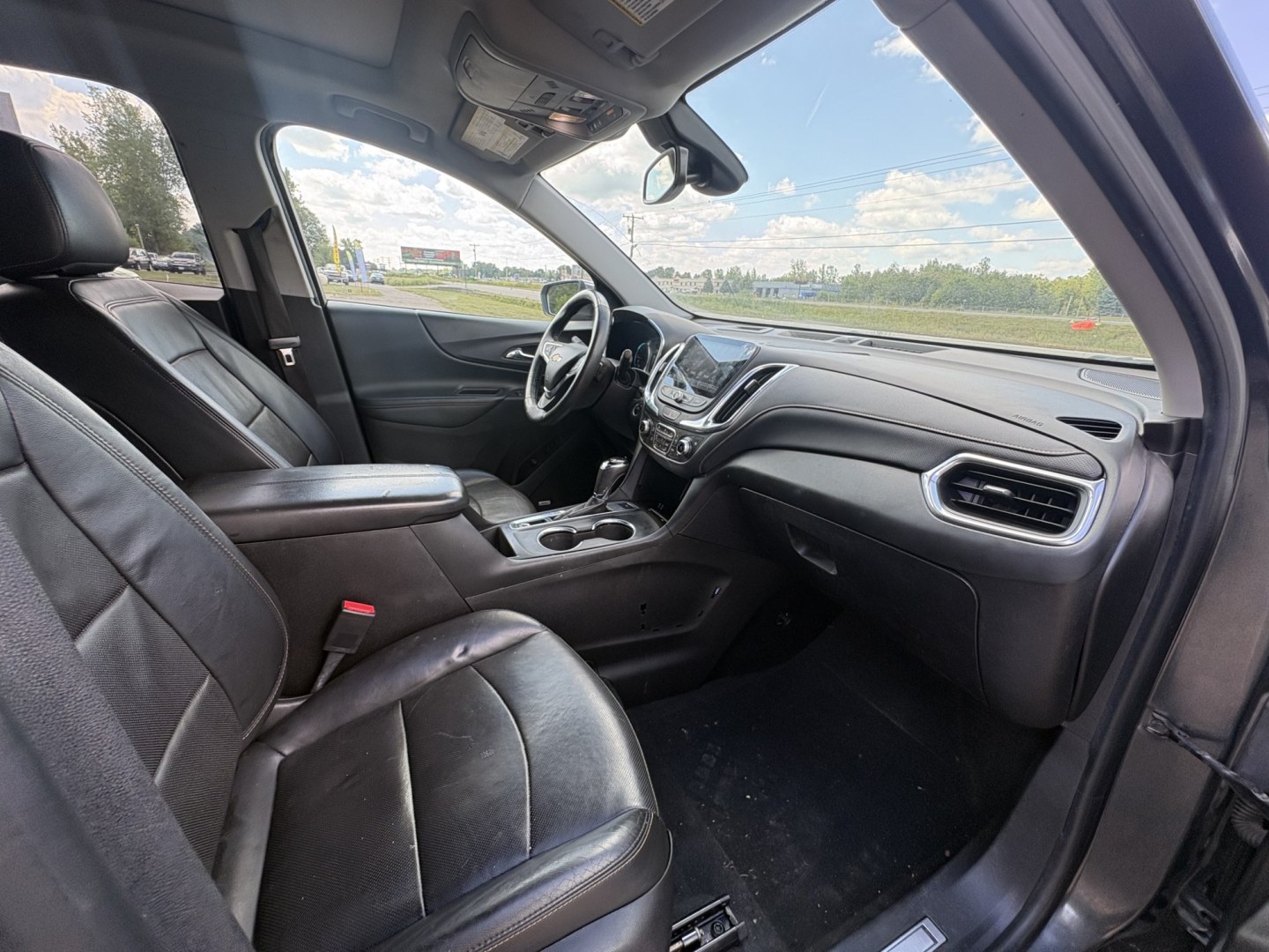 2018 Chevrolet Equinox Premier LT AWD (2GNAXVEV1J6) with an 1.5L L4 DIR DOHC 16V TURBO engine, 6A transmission, located at 17255 hwy 65 NE, Ham Lake, MN, 55304, 0.000000, 0.000000- Photo#15