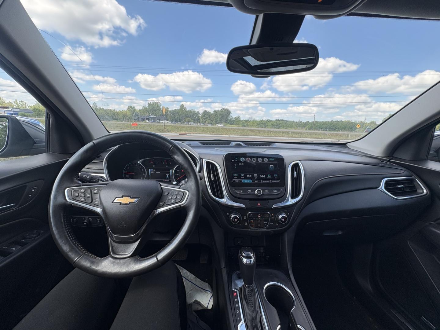 2018 Chevrolet Equinox Premier LT AWD (2GNAXVEV1J6) with an 1.5L L4 DIR DOHC 16V TURBO engine, 6A transmission, located at 17255 hwy 65 NE, Ham Lake, MN, 55304, 0.000000, 0.000000- Photo#17