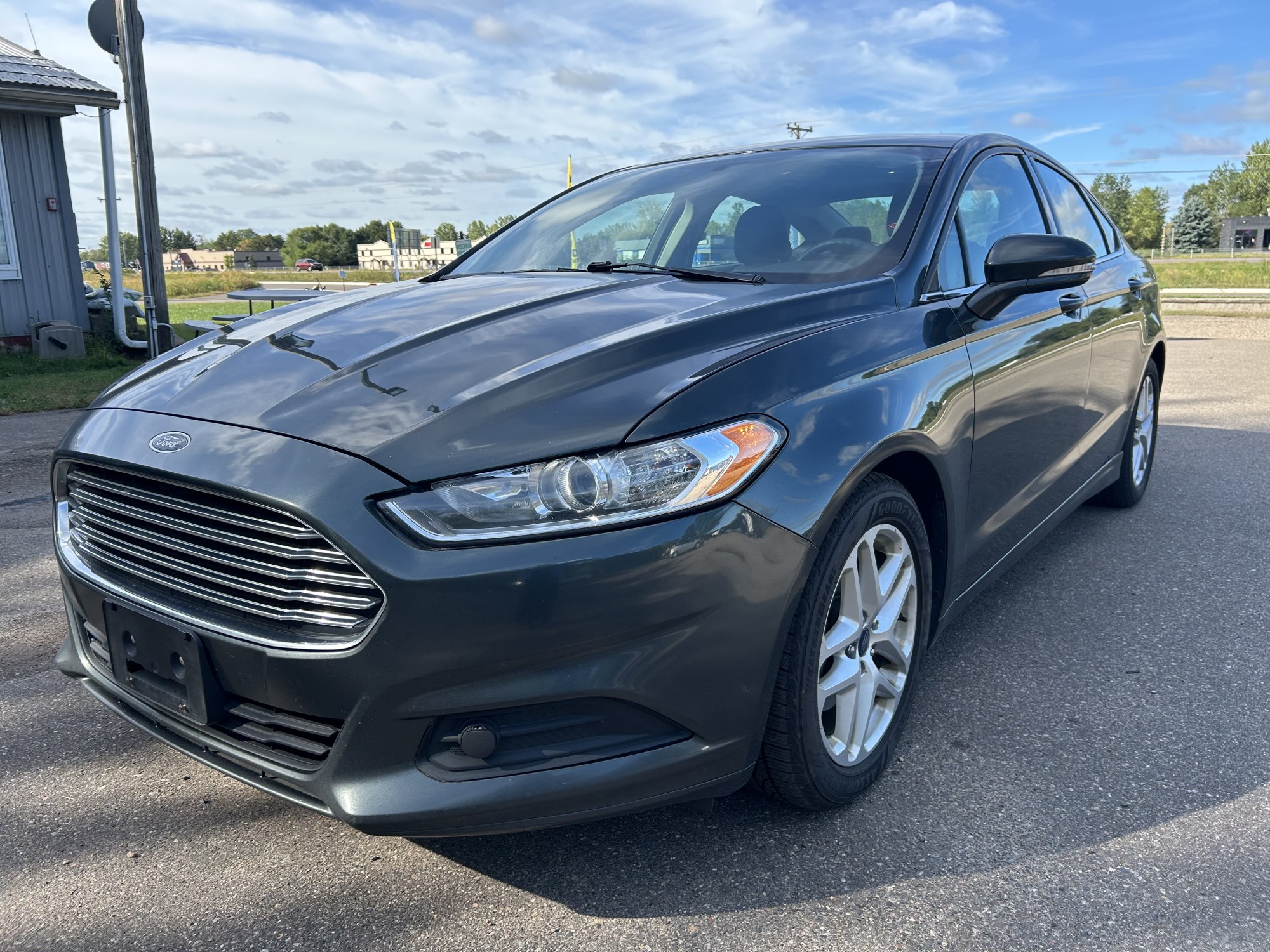 photo of 2015 Ford Fusion SE