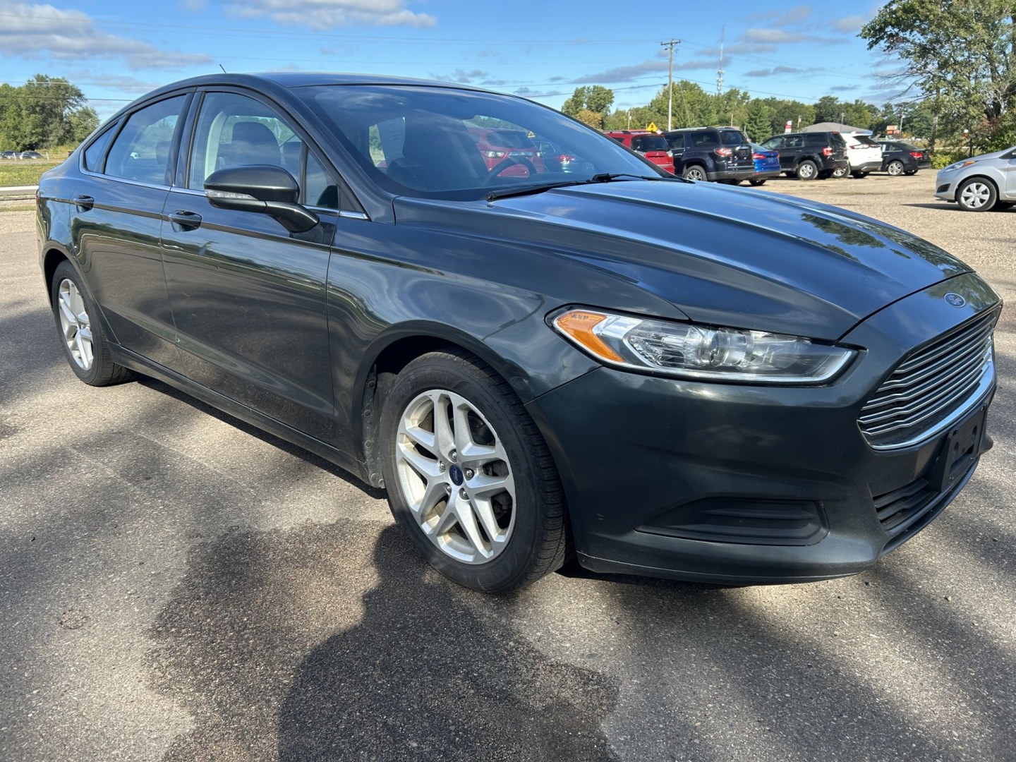 2015 Ford Fusion SE (3FA6P0H73FR) with an 2.5L L4 DOHC 16V engine, located at 17255 hwy 65 NE, Ham Lake, MN, 55304, 0.000000, 0.000000- Photo#2