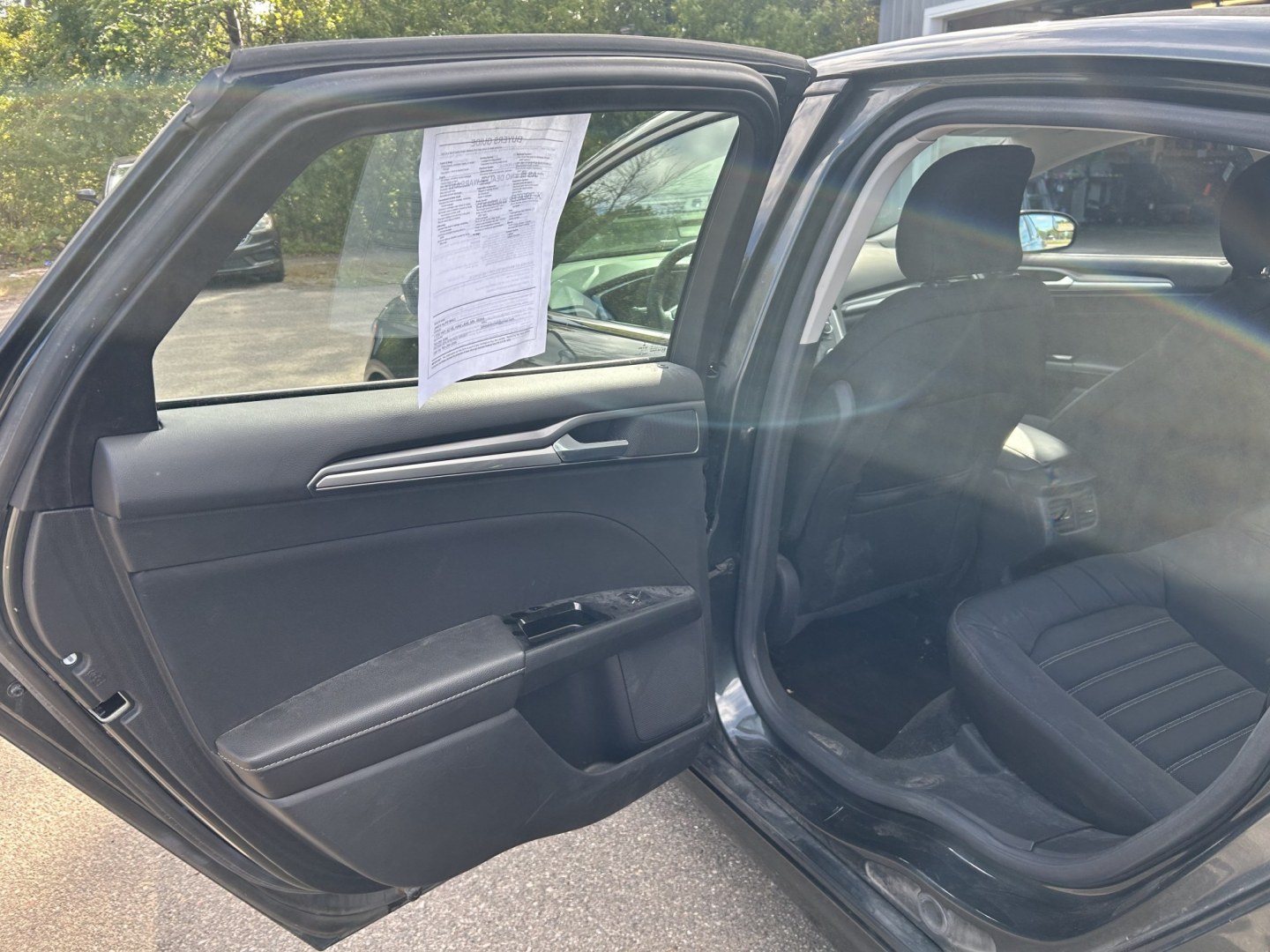 2015 Ford Fusion SE (3FA6P0H73FR) with an 2.5L L4 DOHC 16V engine, located at 17255 hwy 65 NE, Ham Lake, MN, 55304, 0.000000, 0.000000- Photo#13