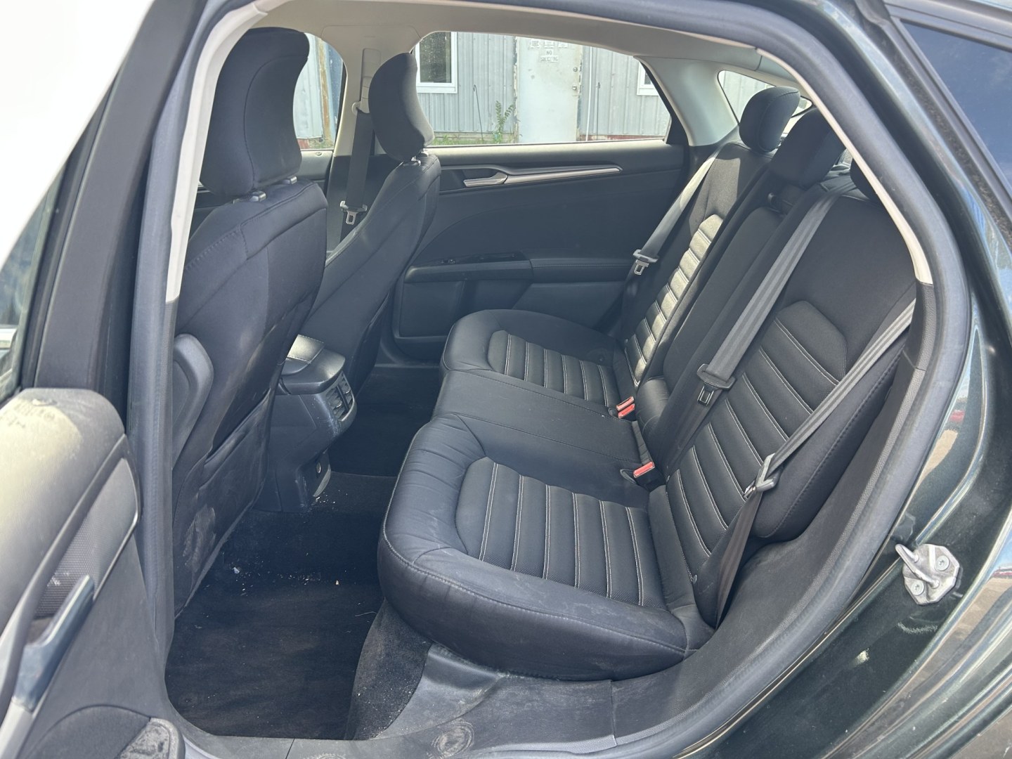 2015 Ford Fusion SE (3FA6P0H73FR) with an 2.5L L4 DOHC 16V engine, located at 17255 hwy 65 NE, Ham Lake, MN, 55304, 0.000000, 0.000000- Photo#14