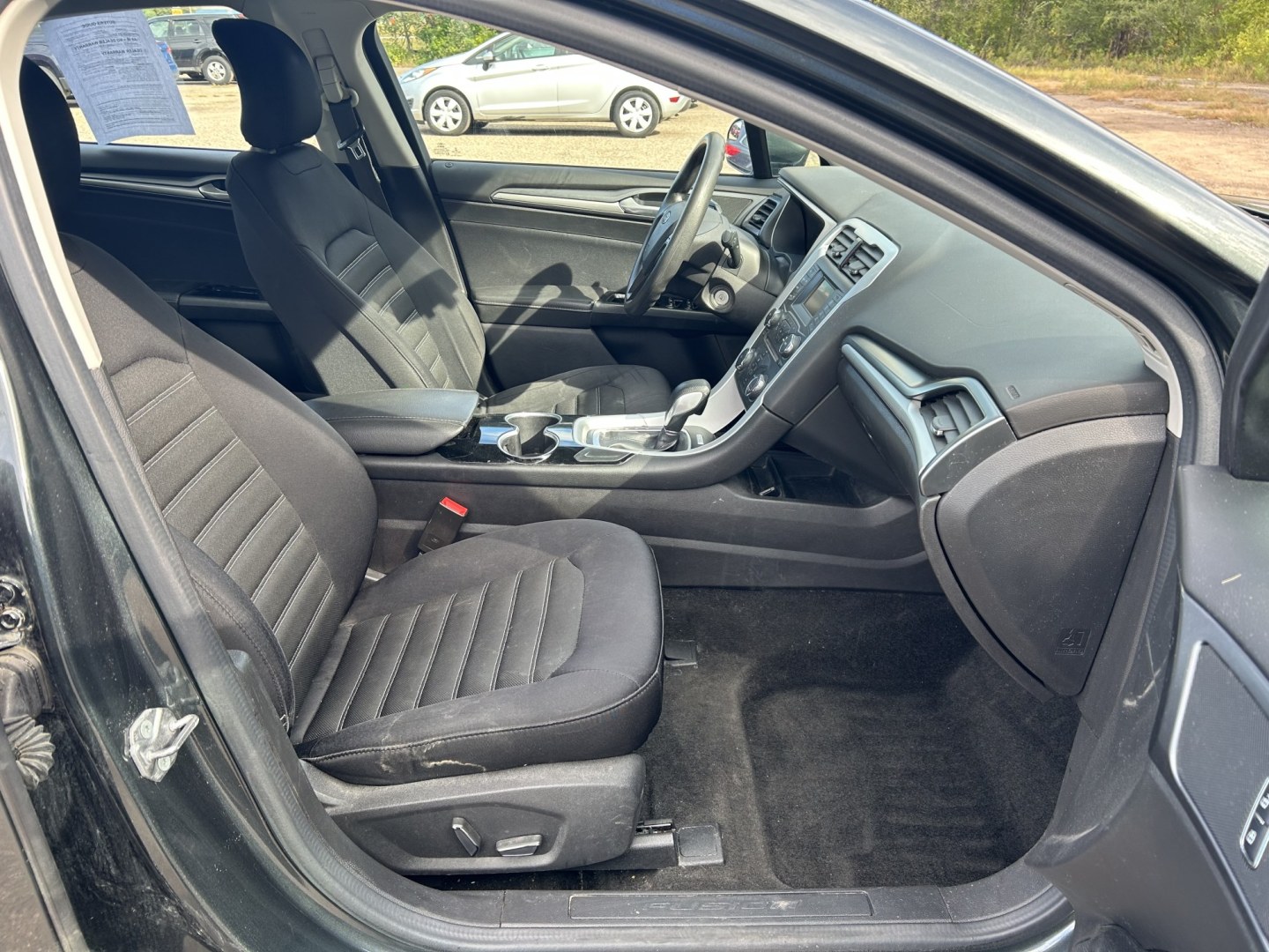2015 Ford Fusion SE (3FA6P0H73FR) with an 2.5L L4 DOHC 16V engine, located at 17255 hwy 65 NE, Ham Lake, MN, 55304, 0.000000, 0.000000- Photo#18