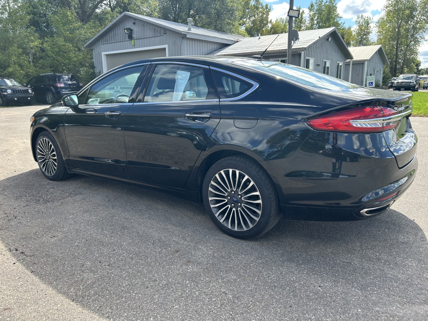 2017 Ford Fusion SE AWD (3FA6P0T9XHR) with an 2.0L L4 DOHC 16V engine, 6A transmission, located at 17255 hwy 65 NE, Ham Lake, MN, 55304, 0.000000, 0.000000- Photo#6
