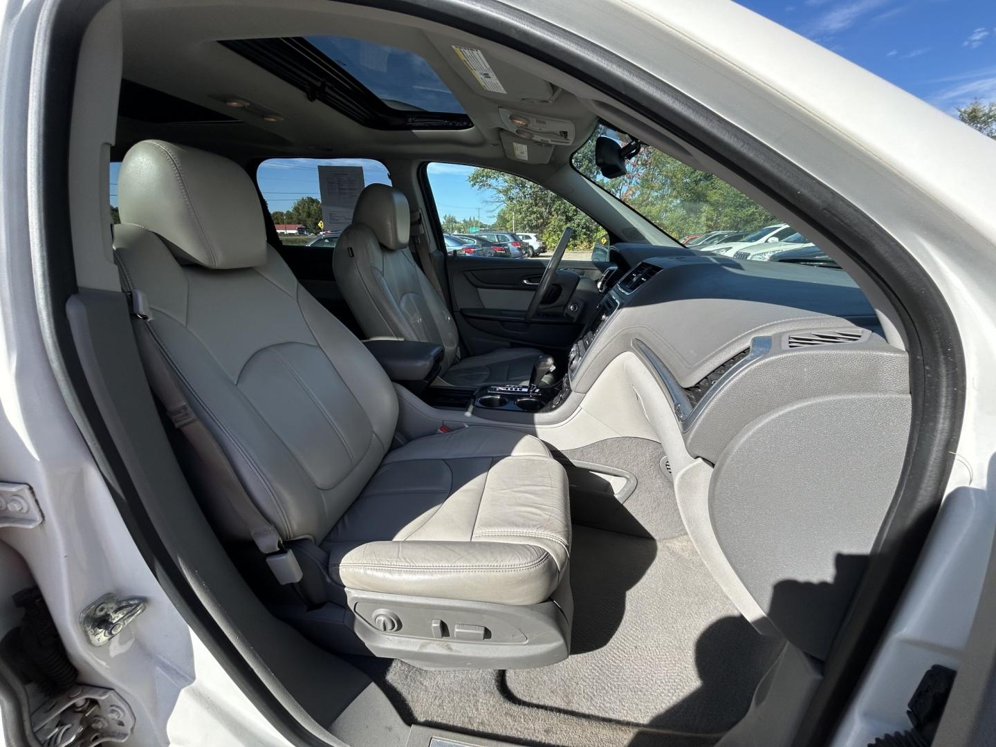 2015 GMC Acadia SLT-1 AWD (1GKKVRKD5FJ) with an 3.6L V6 DOHC 24V engine, 6A transmission, located at 17255 hwy 65 NE, Ham Lake, MN, 55304, 0.000000, 0.000000- Photo#15