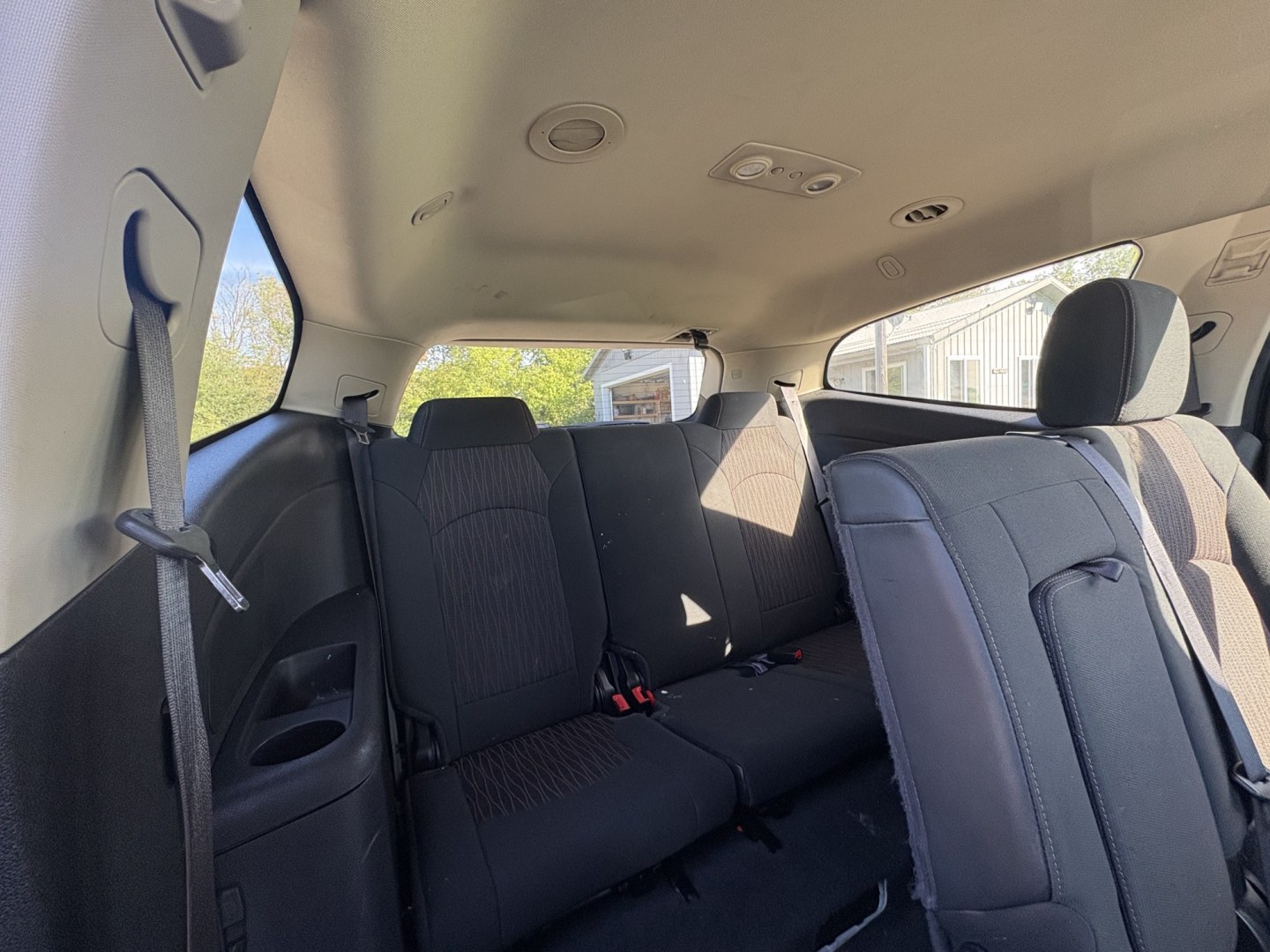 2015 Chevrolet Traverse 1LT FWD (1GNKRGKD0FJ) with an 3.6L V6 DOHC 24V engine, 6A transmission, located at 17255 hwy 65 NE, Ham Lake, MN, 55304, 0.000000, 0.000000- Photo#12