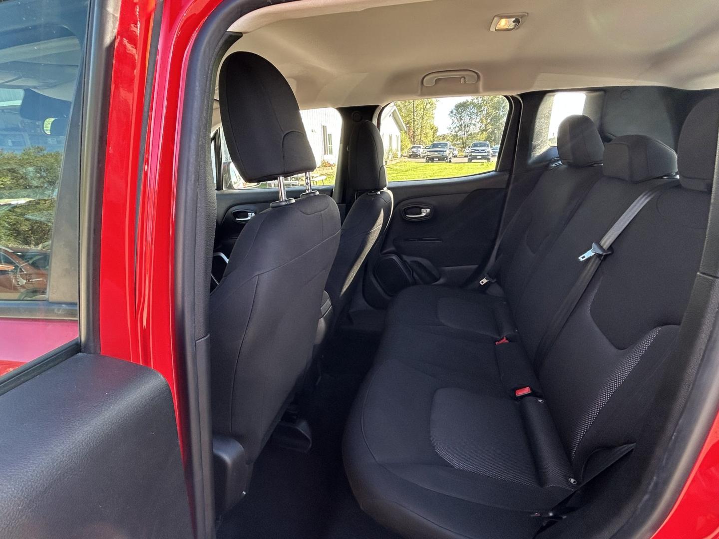 2019 Jeep Renegade Sport (ZACNJAAB7KP) with an 2.4L L4 DOHC 16V engine, 9A transmission, located at 17255 hwy 65 NE, Ham Lake, MN, 55304, 0.000000, 0.000000- Photo#11