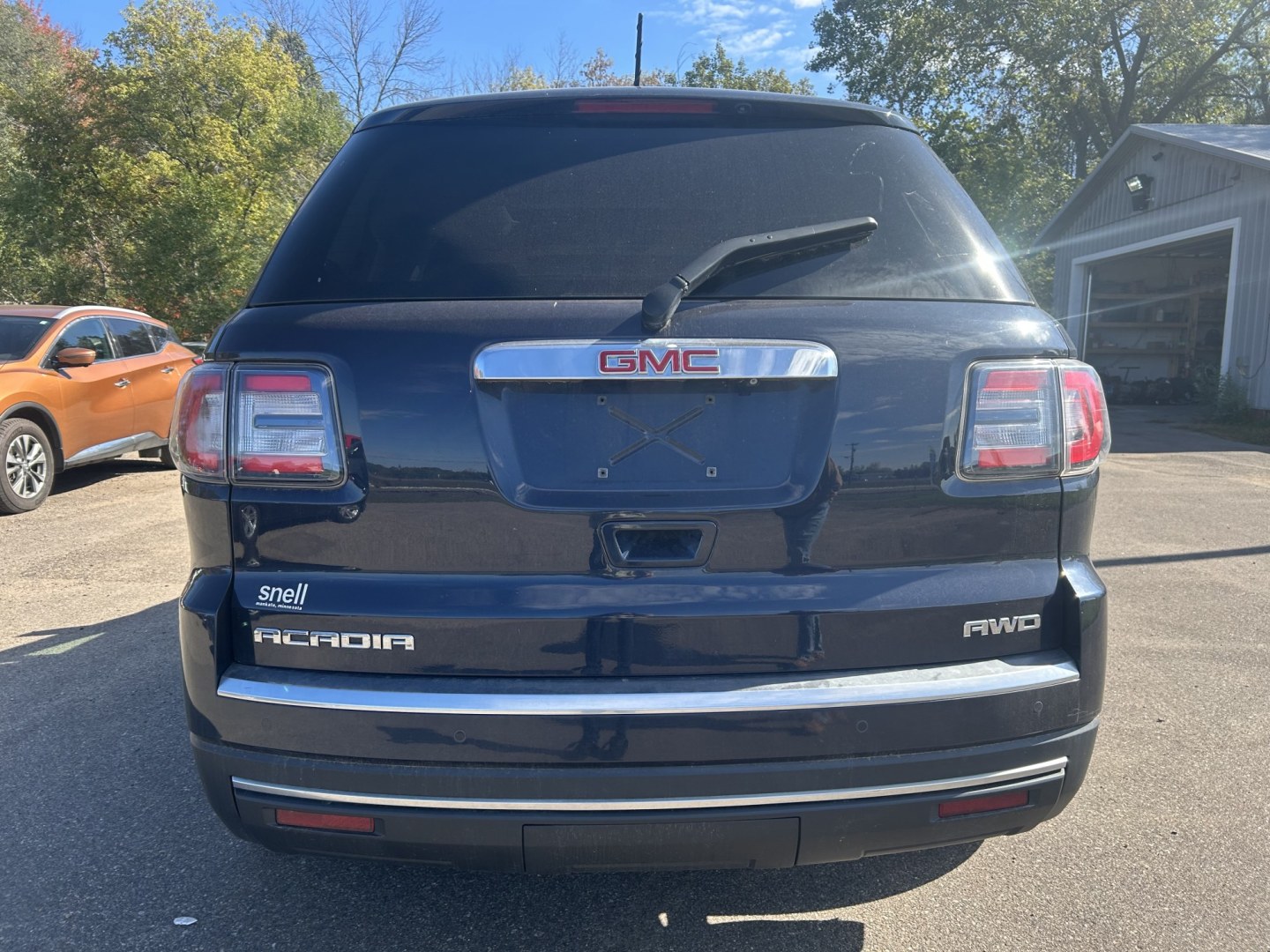 2015 GMC Acadia SLT-1 AWD (1GKKVRKD5FJ) with an 3.6L V6 DOHC 24V engine, 6A transmission, located at 17255 hwy 65 NE, Ham Lake, MN, 55304, 0.000000, 0.000000- Photo#5