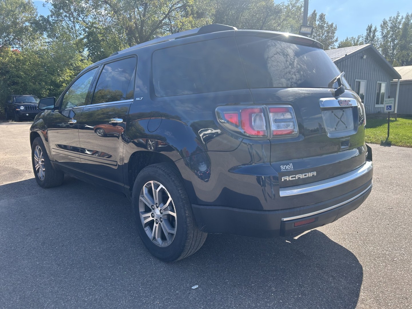 2015 GMC Acadia SLT-1 AWD (1GKKVRKD5FJ) with an 3.6L V6 DOHC 24V engine, 6A transmission, located at 17255 hwy 65 NE, Ham Lake, MN, 55304, 0.000000, 0.000000- Photo#6