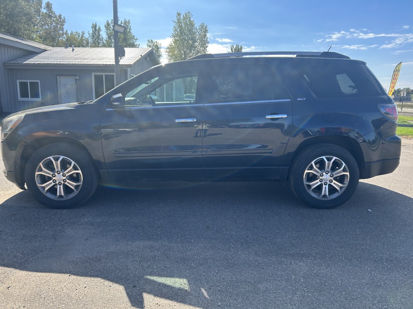 2015 GMC Acadia SLT-1 AWD (1GKKVRKD5FJ) with an 3.6L V6 DOHC 24V engine, 6A transmission, located at 17255 hwy 65 NE, Ham Lake, MN, 55304, 0.000000, 0.000000- Photo#7