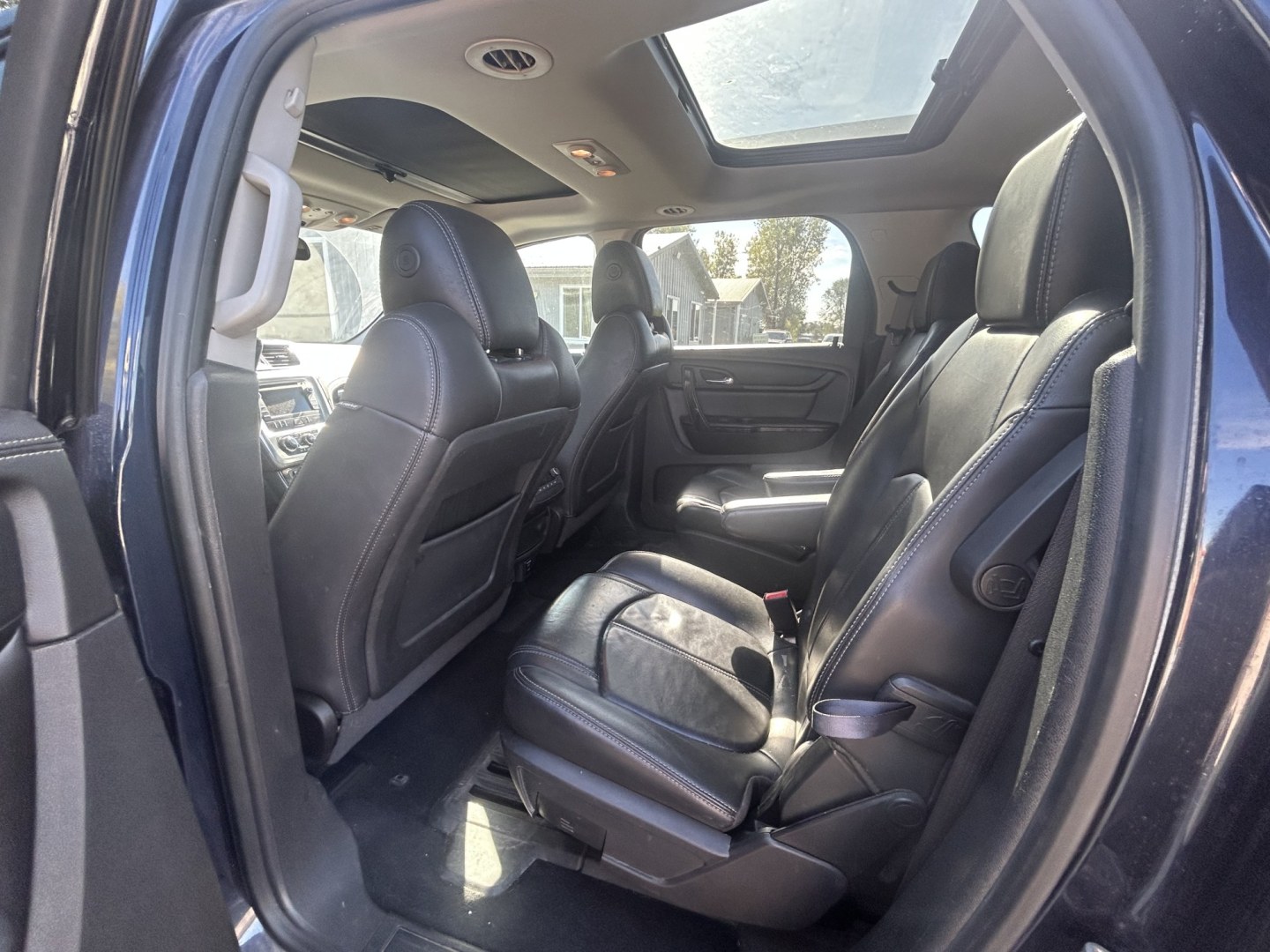 2015 GMC Acadia SLT-1 AWD (1GKKVRKD5FJ) with an 3.6L V6 DOHC 24V engine, 6A transmission, located at 17255 hwy 65 NE, Ham Lake, MN, 55304, 0.000000, 0.000000- Photo#11