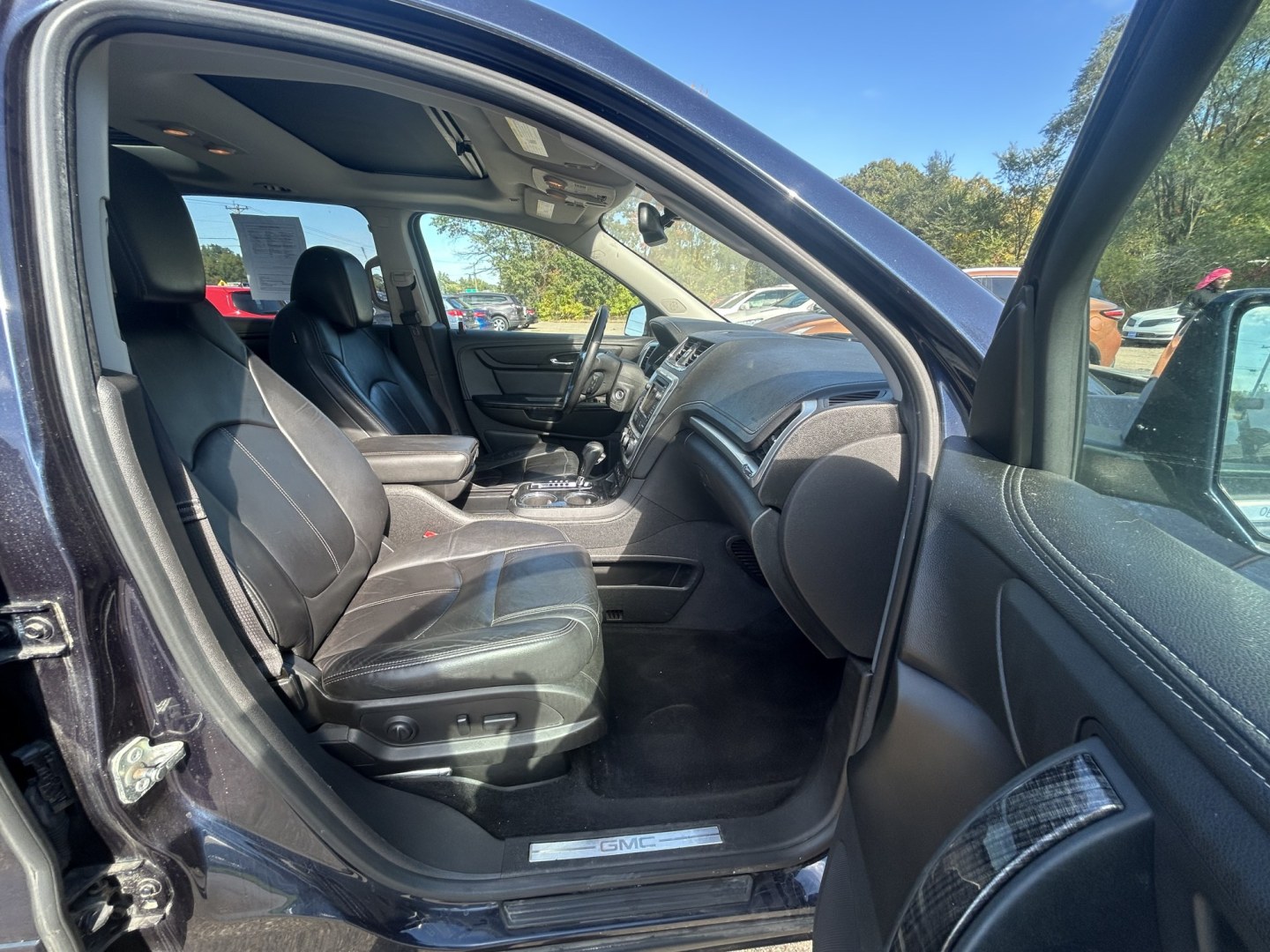 2015 GMC Acadia SLT-1 AWD (1GKKVRKD5FJ) with an 3.6L V6 DOHC 24V engine, 6A transmission, located at 17255 hwy 65 NE, Ham Lake, MN, 55304, 0.000000, 0.000000- Photo#15