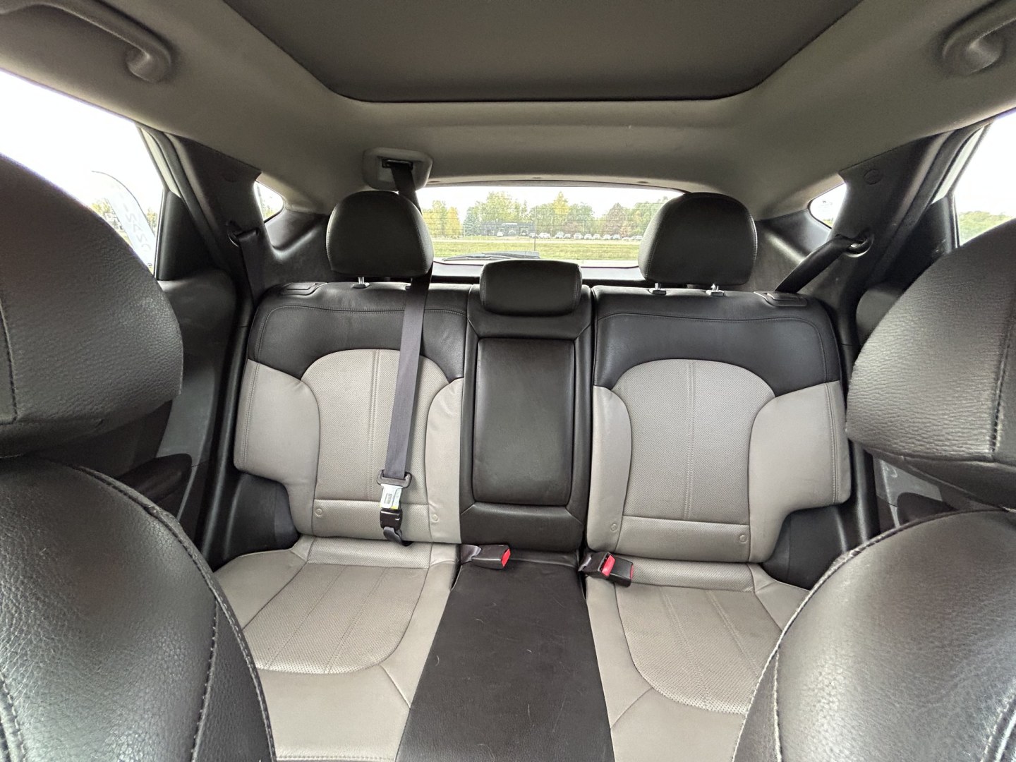 2013 Hyundai Tucson Limited Auto AWD (KM8JUCACXDU) with an 2.4L L4 DOHC 16V engine, 6-Speed Automatic transmission, located at 17255 hwy 65 NE, Ham Lake, MN, 55304, 0.000000, 0.000000- Photo#18
