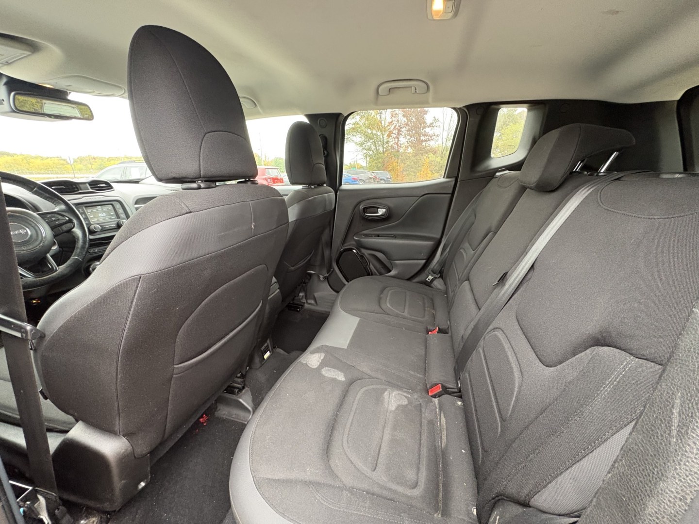 2017 Jeep Renegade Latitude 4WD (ZACCJBBB8HP) with an 2.4L L4 DOHC 16V engine, 6M transmission, located at 17255 hwy 65 NE, Ham Lake, MN, 55304, 0.000000, 0.000000- Photo#11