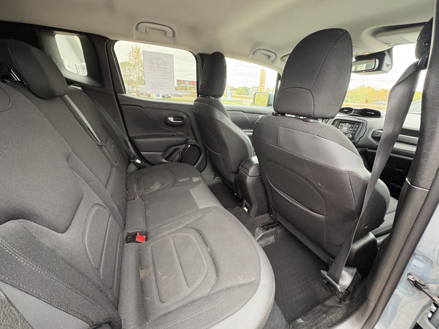2017 Jeep Renegade Latitude 4WD (ZACCJBBB8HP) with an 2.4L L4 DOHC 16V engine, 6M transmission, located at 17255 hwy 65 NE, Ham Lake, MN, 55304, 0.000000, 0.000000- Photo#13